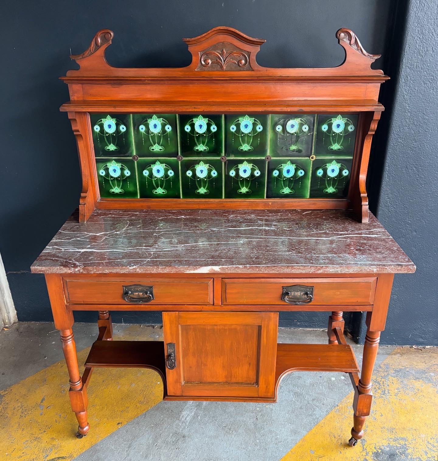 Antique Victorian Washstand