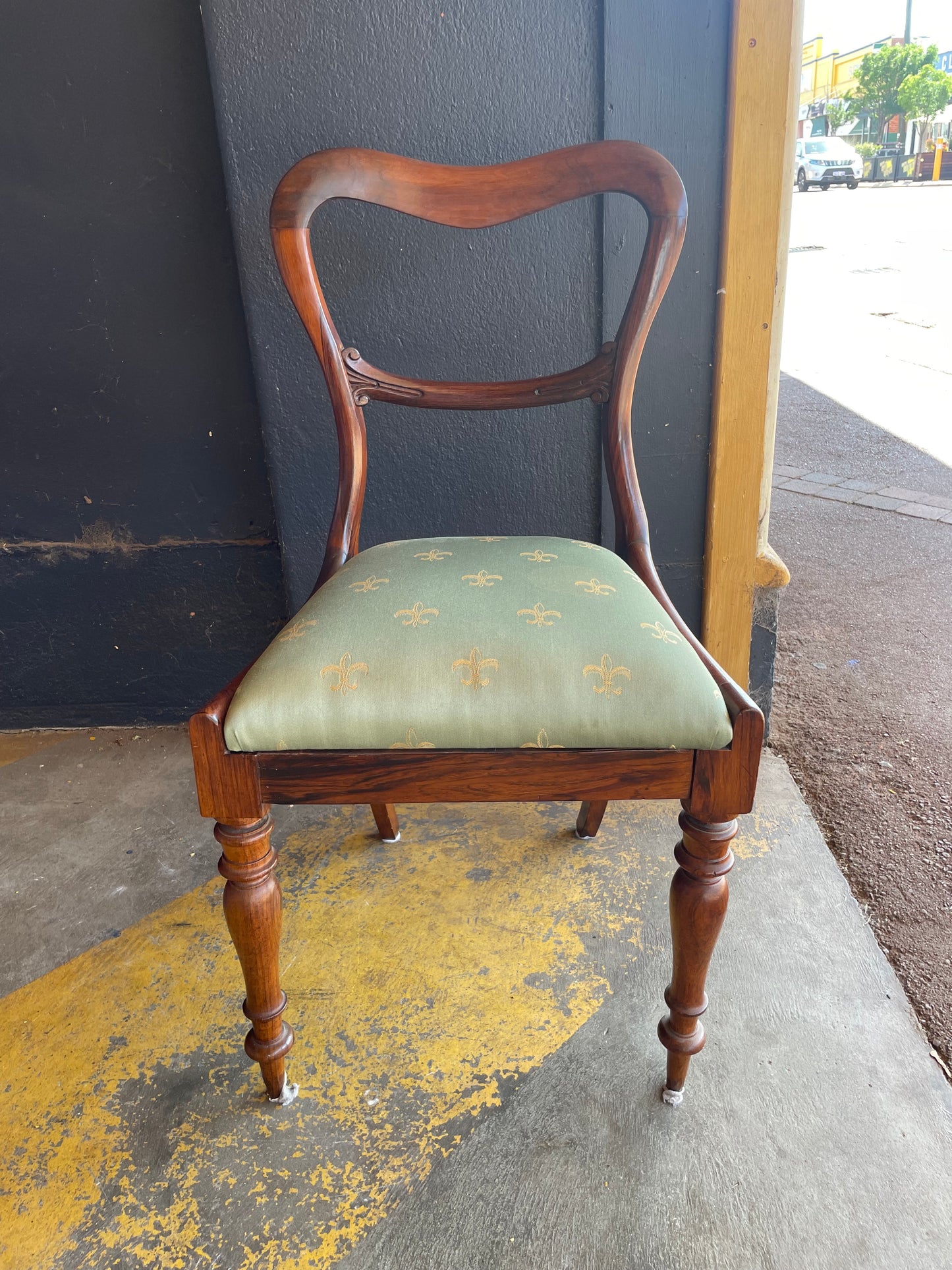 Victorian Rosewood Heart Shape Back Chair