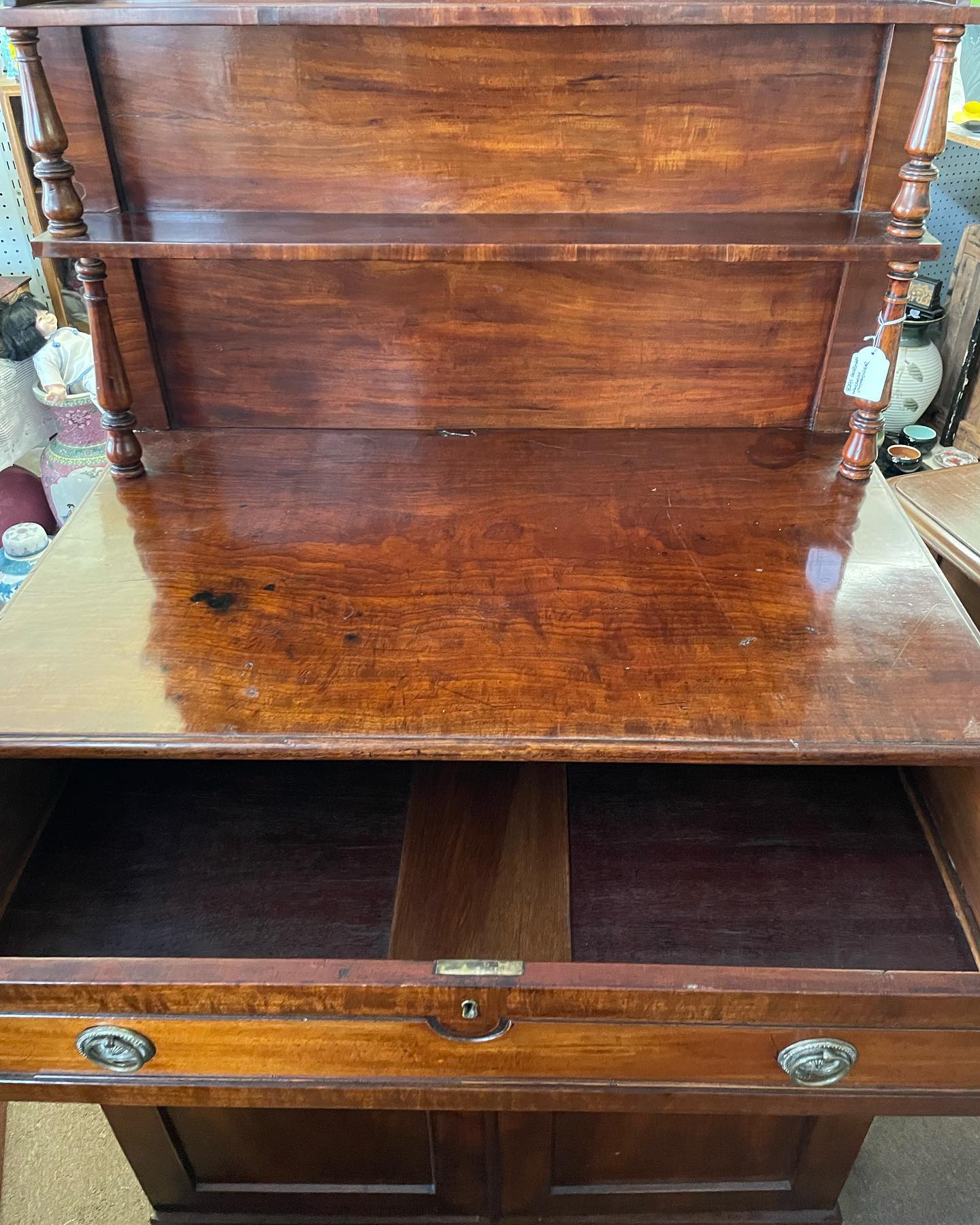 Georgian mahogany chiffonier
