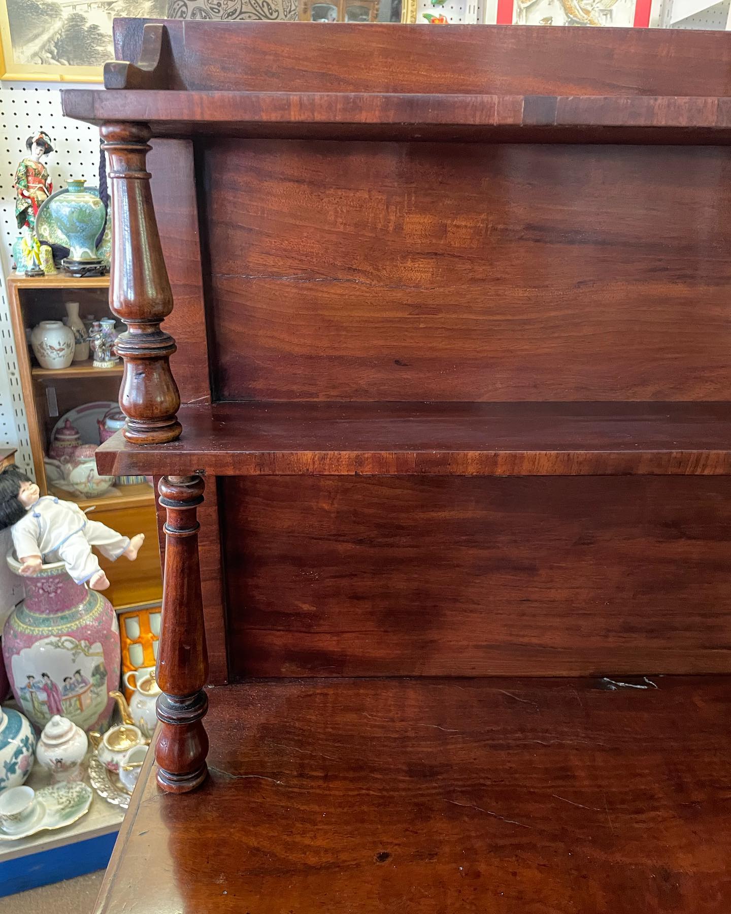 Georgian mahogany chiffonier