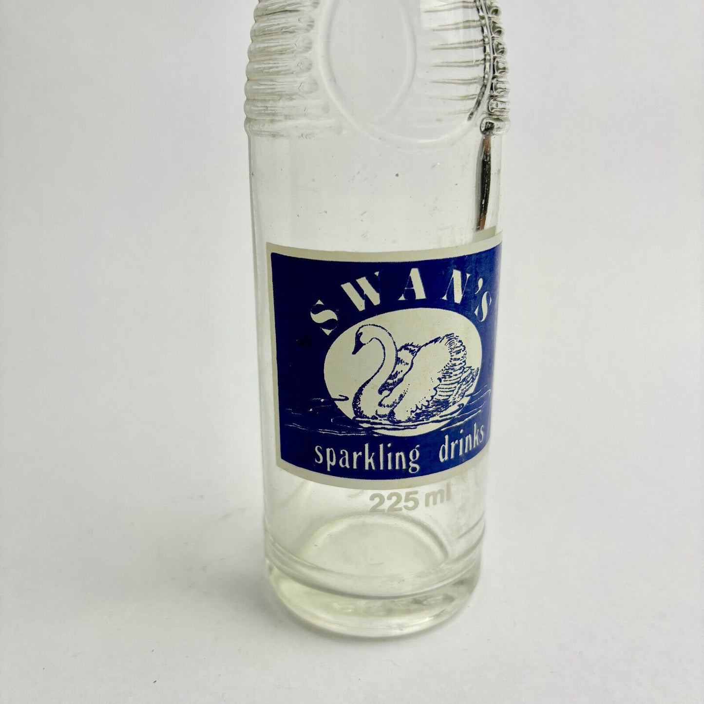 Swan's Sparkling Drinks Pyroglaze Bottle 225ml Beverley