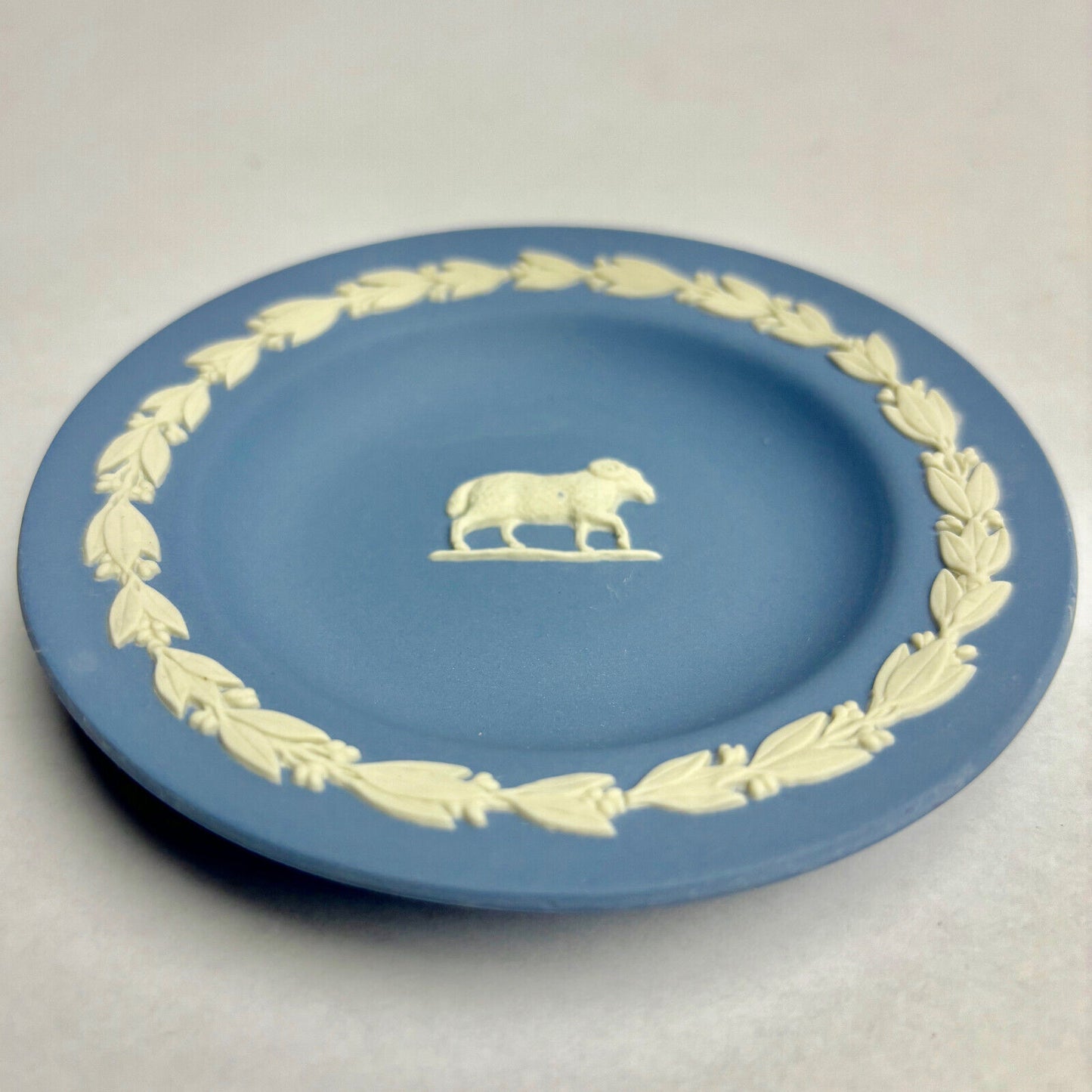 Antique Wedgwood Blue Plate Sporting Ram Sheep