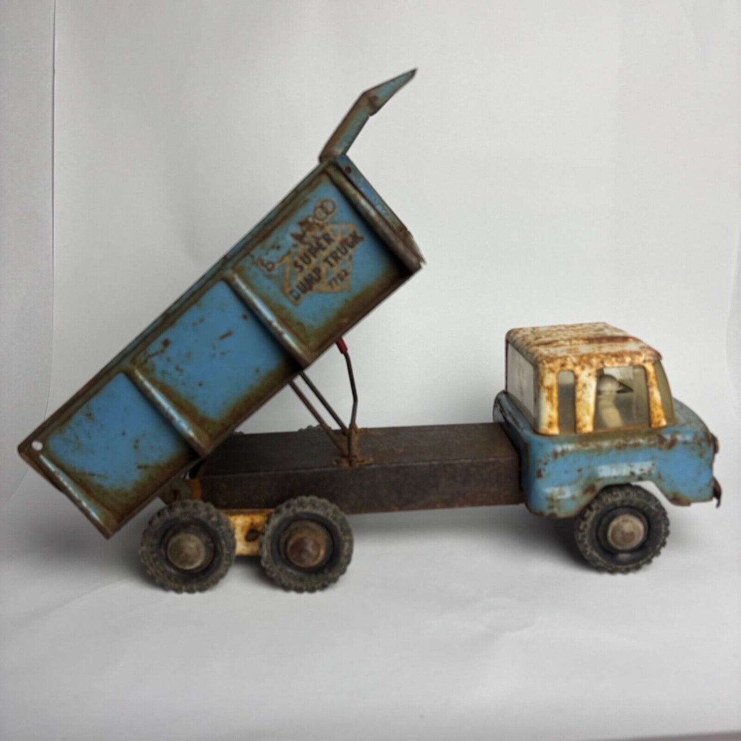 Vintage Australian Made Tin Boomaroo Super Dump Truck 7702 - 1960’s