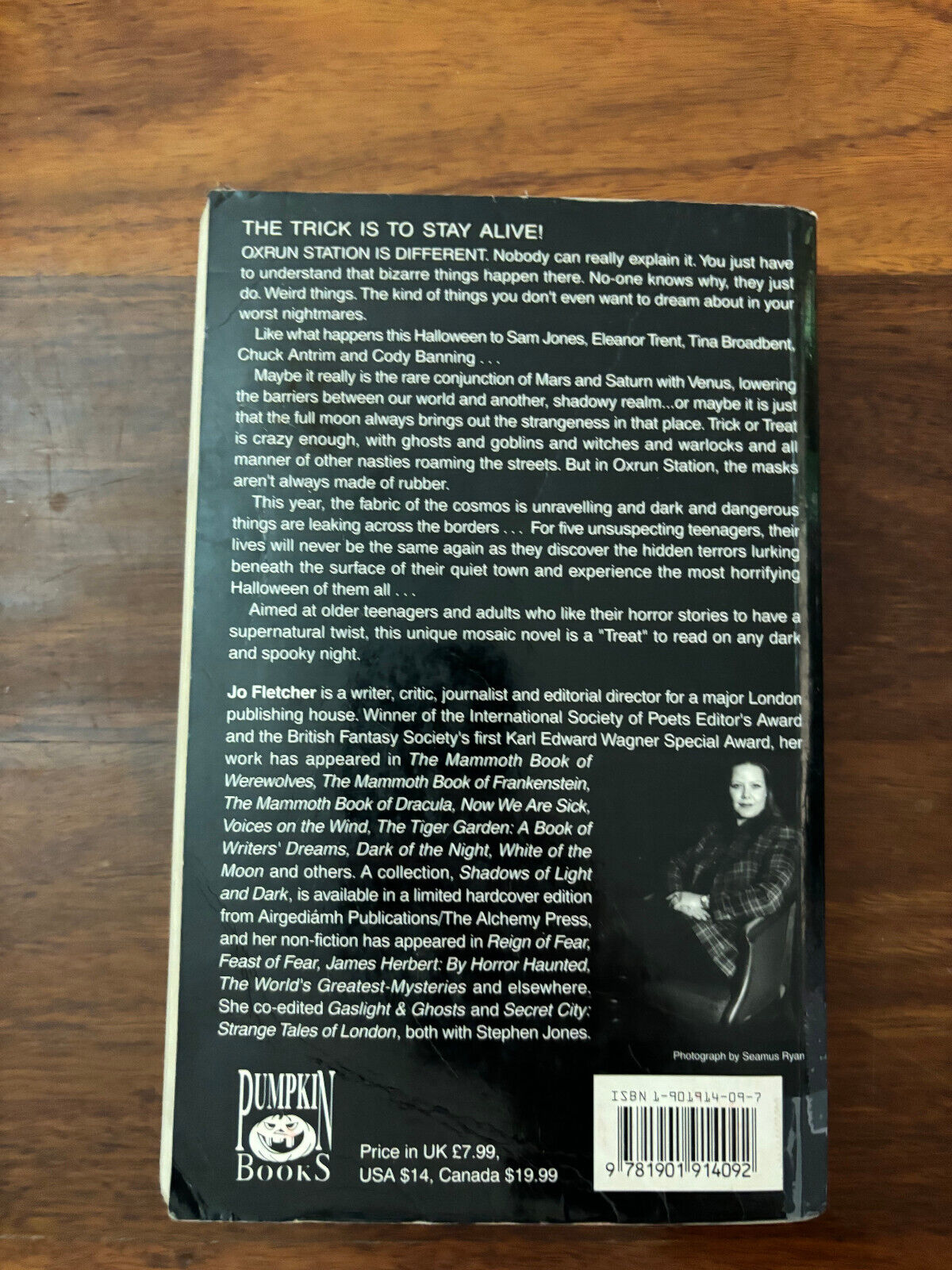 Horror at Halloween by Joe Fletcher, Bowkett, Duane, Gardner, Gordon and Grant