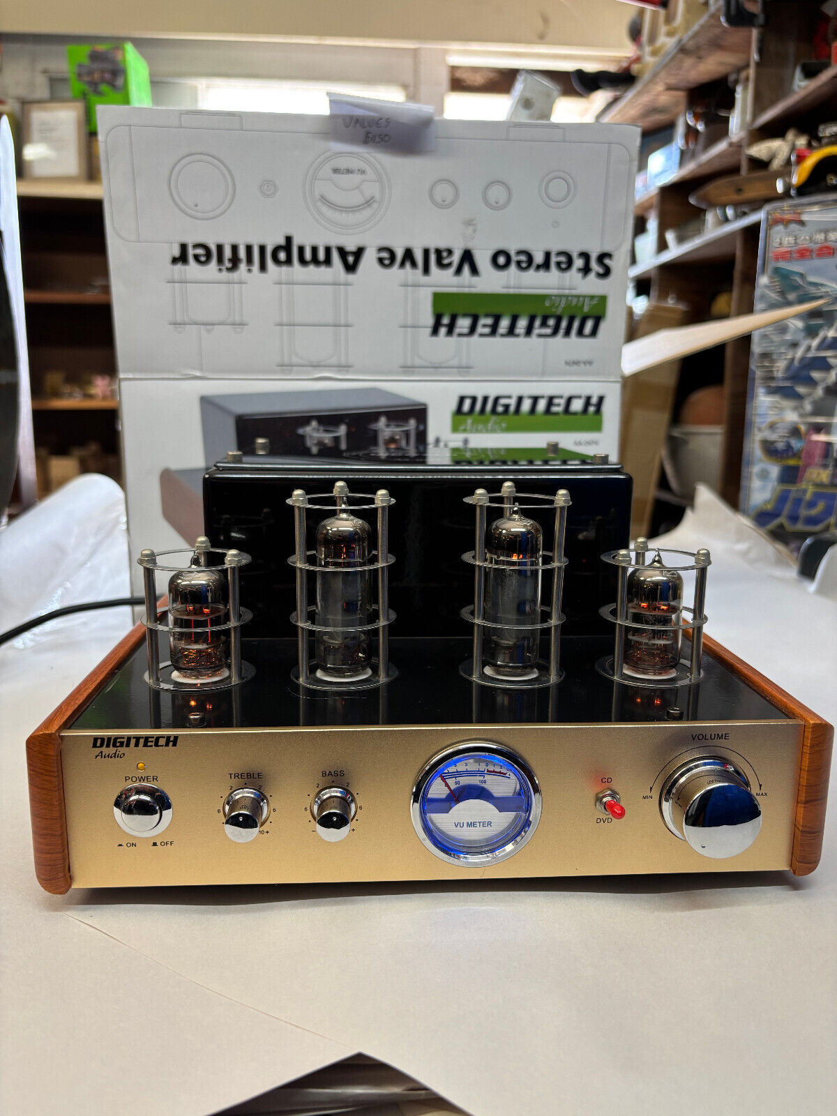 Digitech Valve Amplifier (like new, boxed)