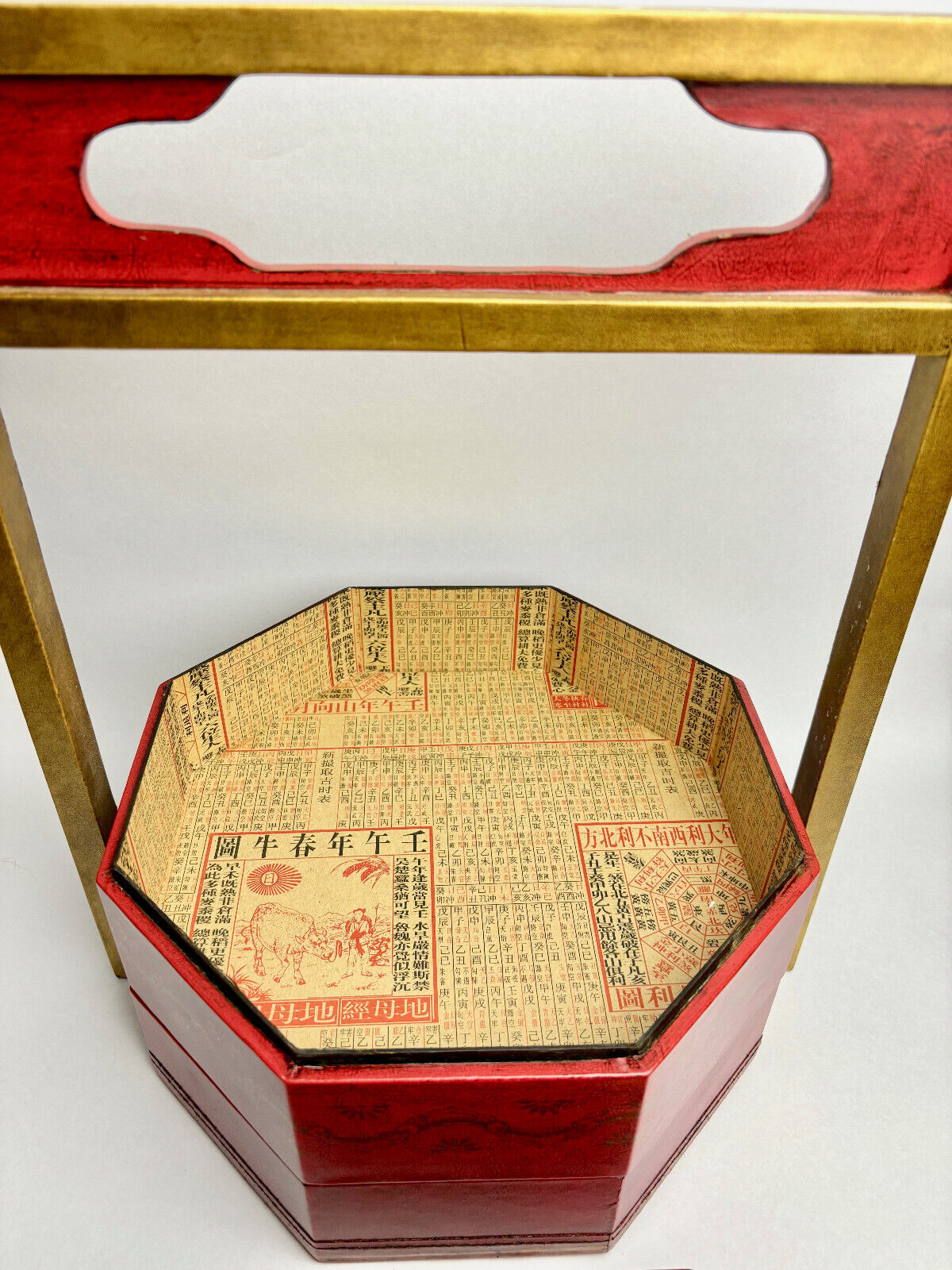 Contemporary Asian Food Carrier