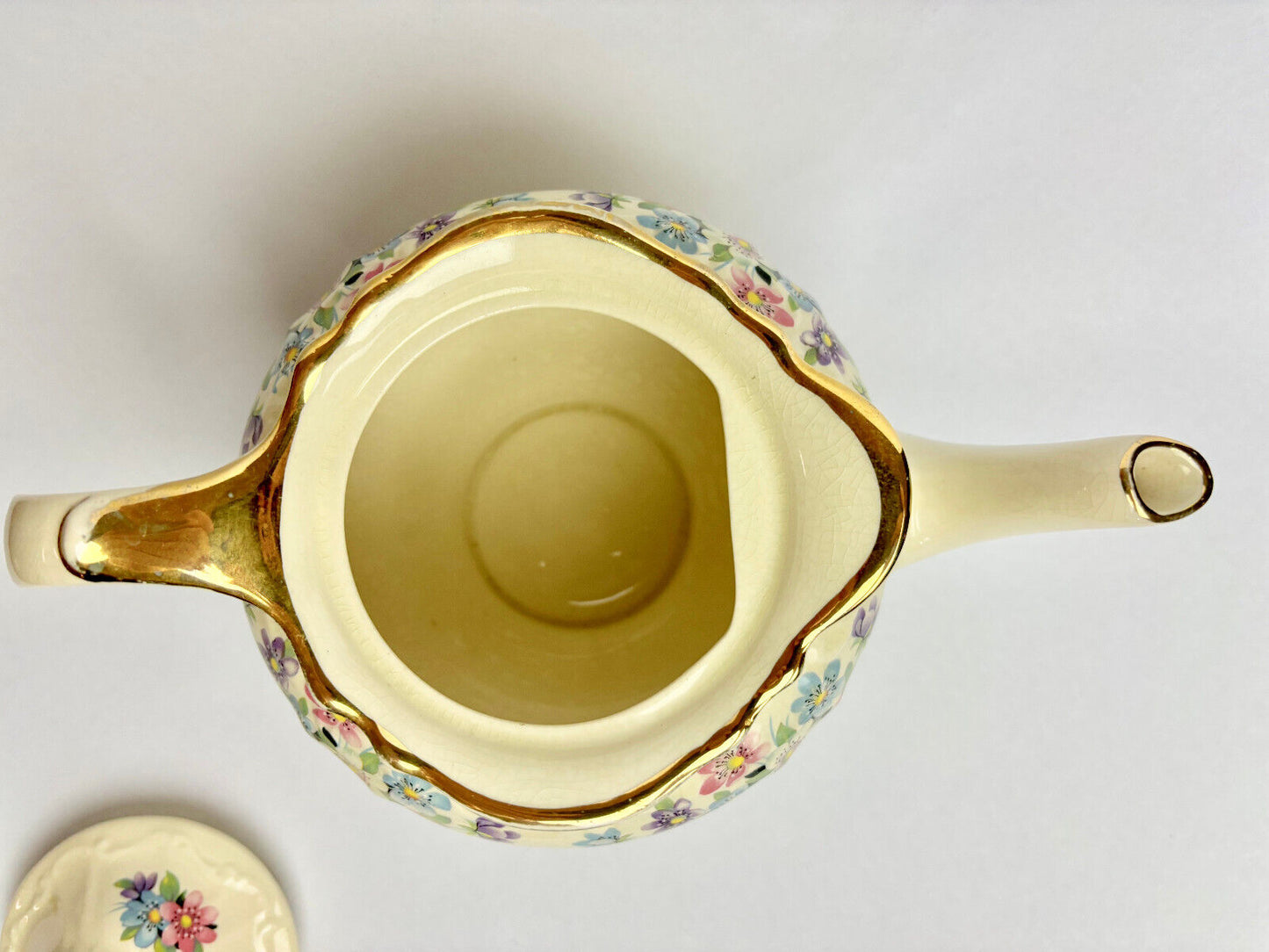 Vintage Sadler Floral Teapot 18cm tall
