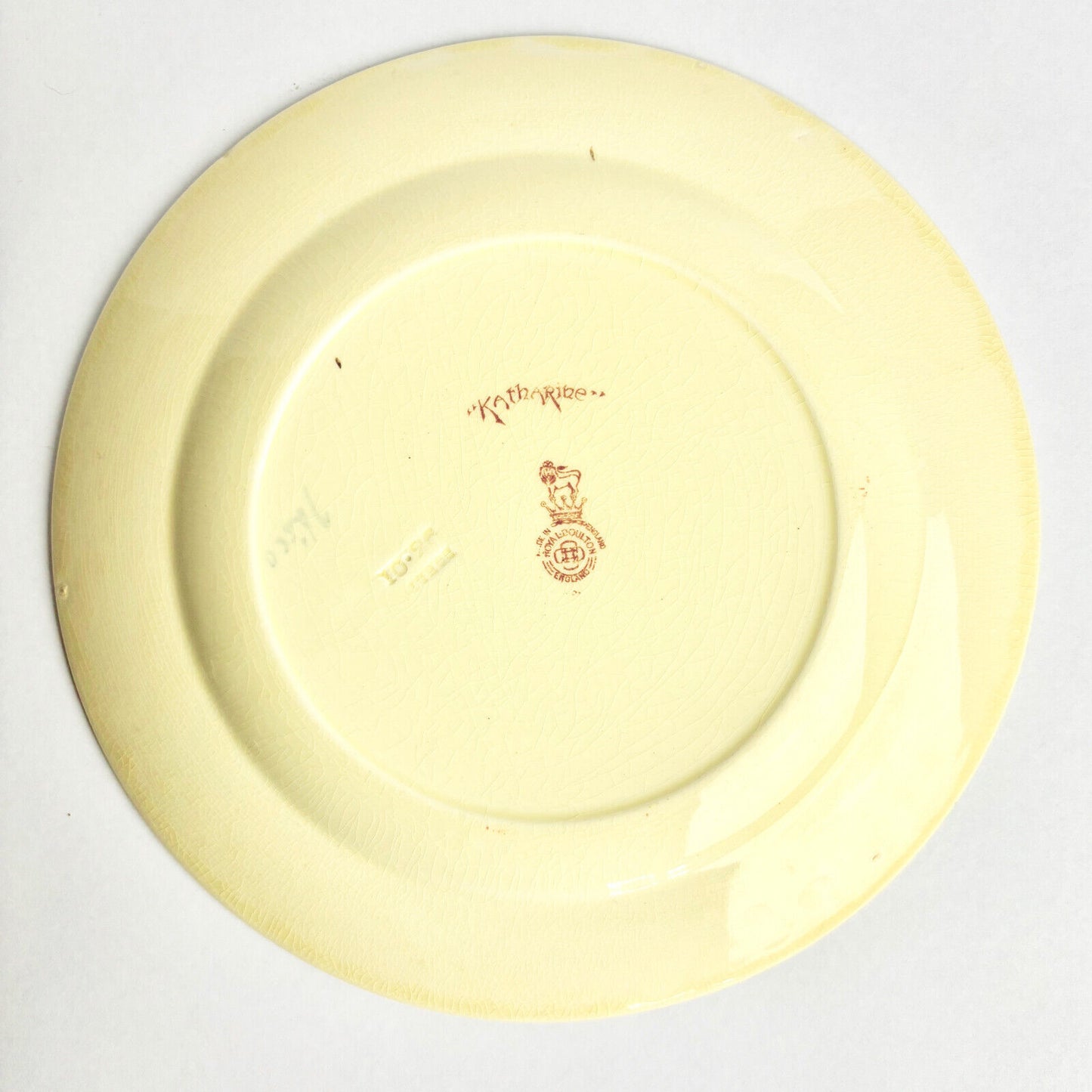 Vintage Royal Doulton “Katherine” Collection Series Plate (22cm)
