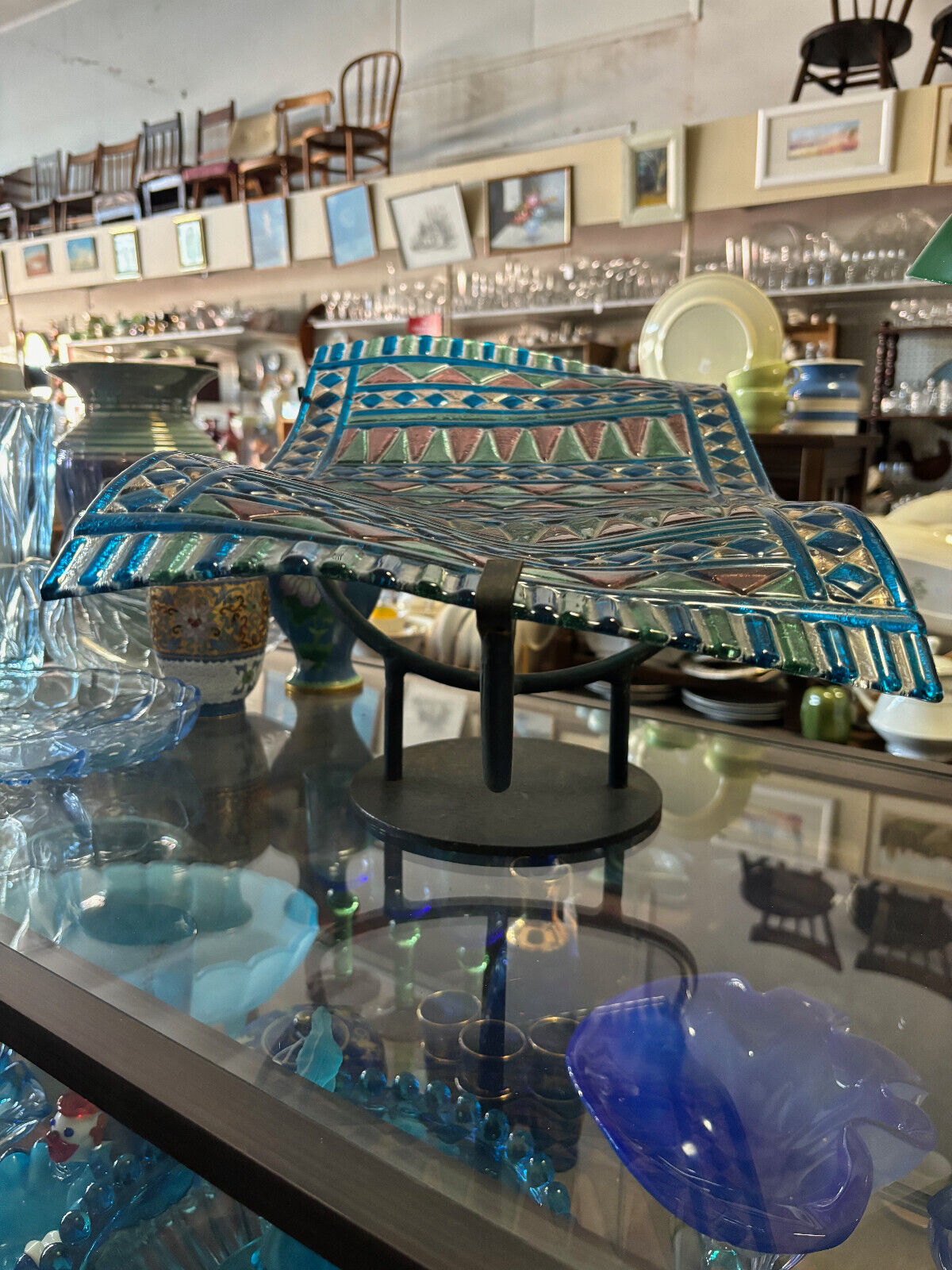 Flying rug art glass with metal stand by Giuse Maggi, Bahrain