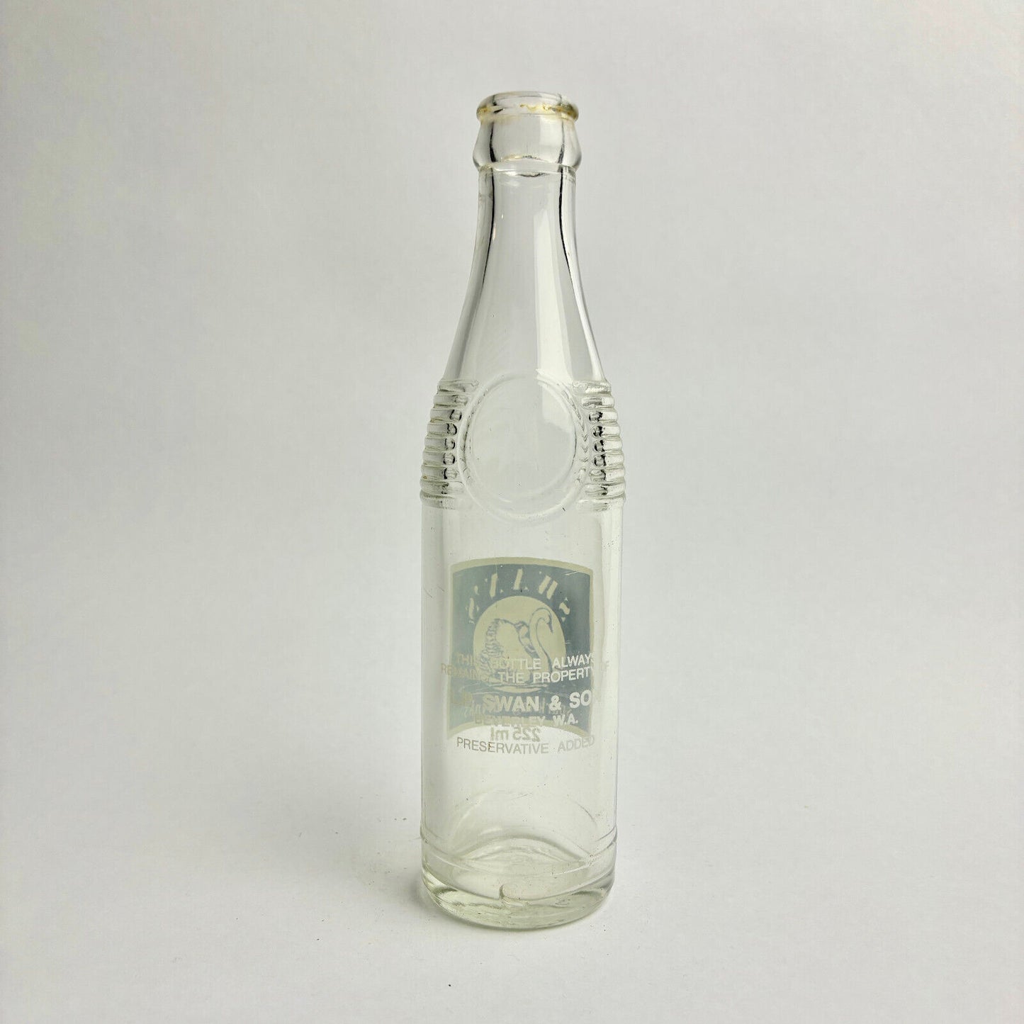 Swan's Sparkling Drinks Pyroglaze Bottle 225ml Beverley