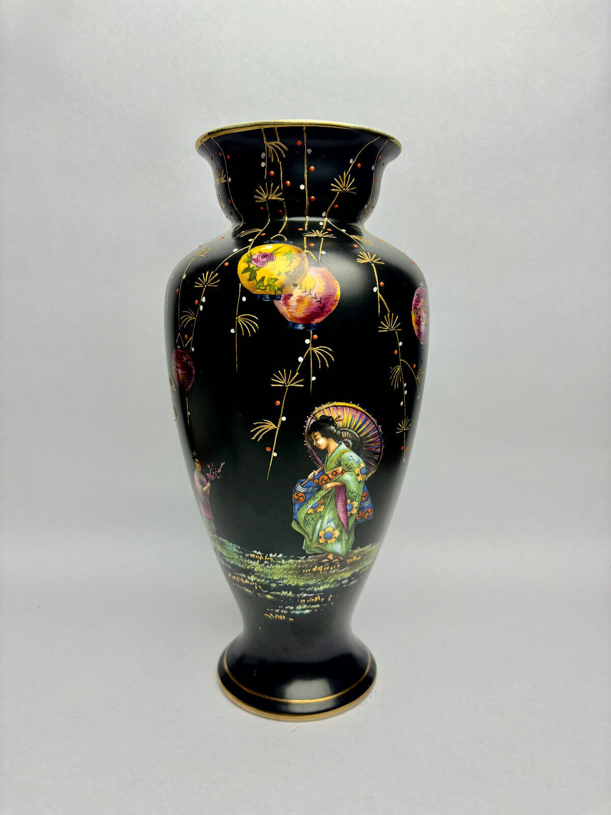 Falcon Ware by Thomas Lawerence 30cm tall