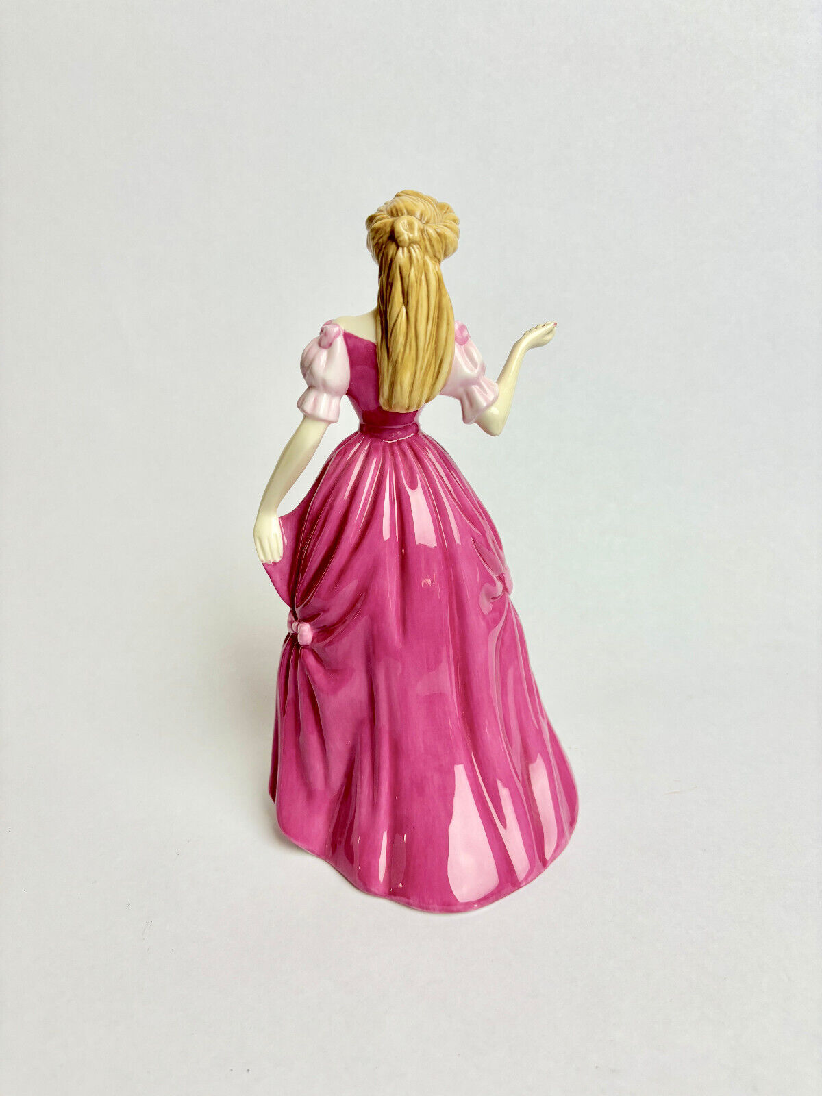 Royal Doulton Highland Belle HN 4743 (boxed)