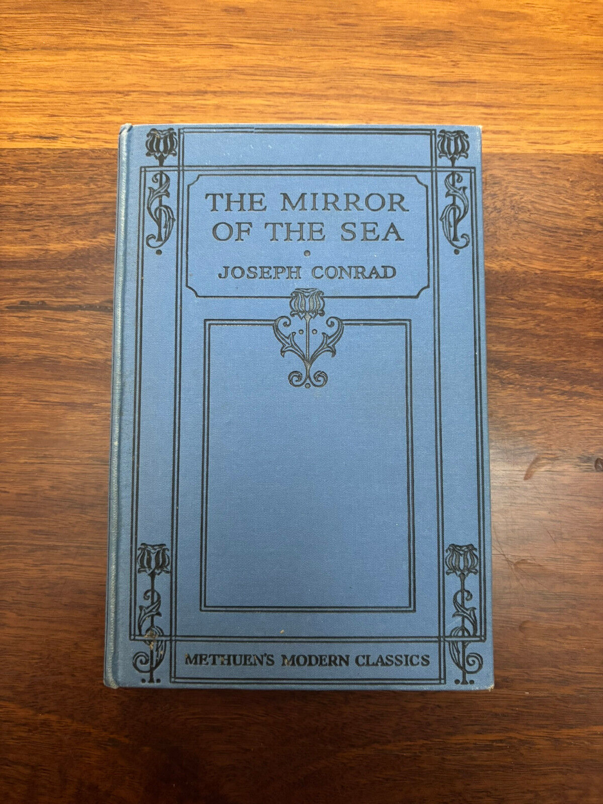 44051332