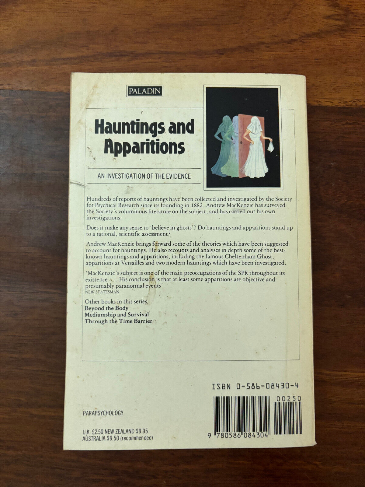 Hauntings and Apparitions, MacKenzie, Andrew.