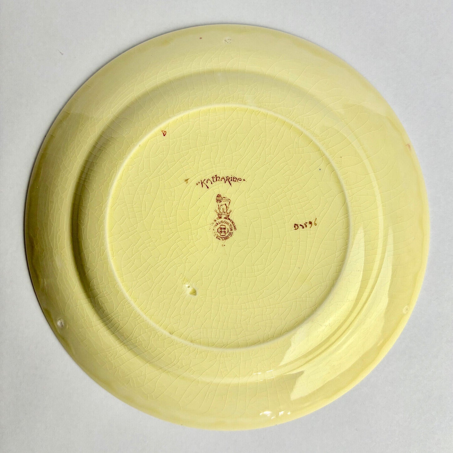Vintage Royal Doulton “Katherine” Collection Series Plate (24cm)