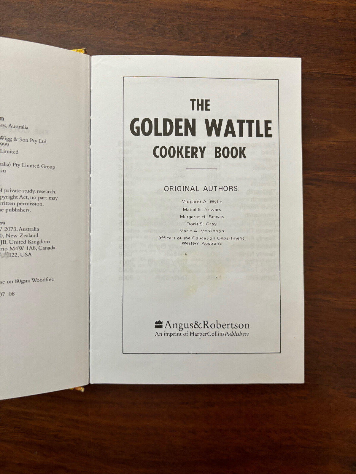 The Golden Wattle Cookery Book by M Wylie (Hardcover, 1993)