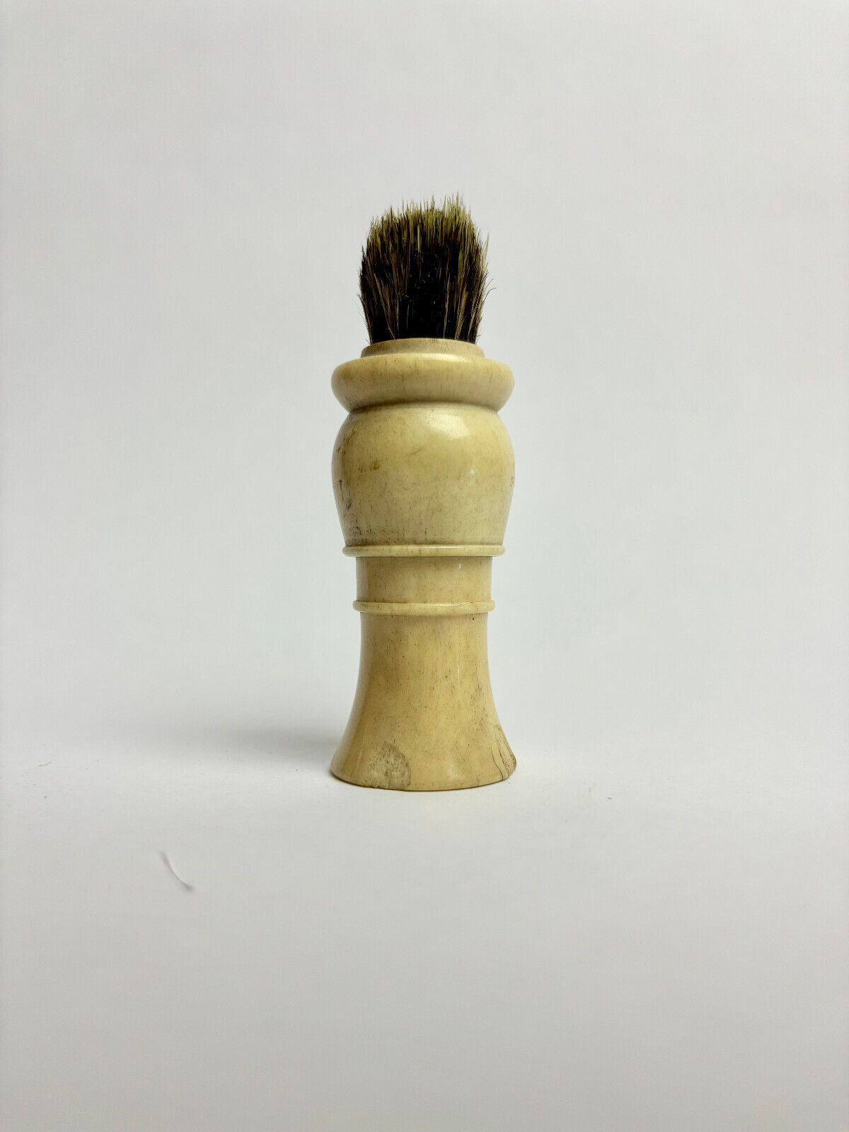Antique Georgian shaving brush, whalebone and bristle No. 3