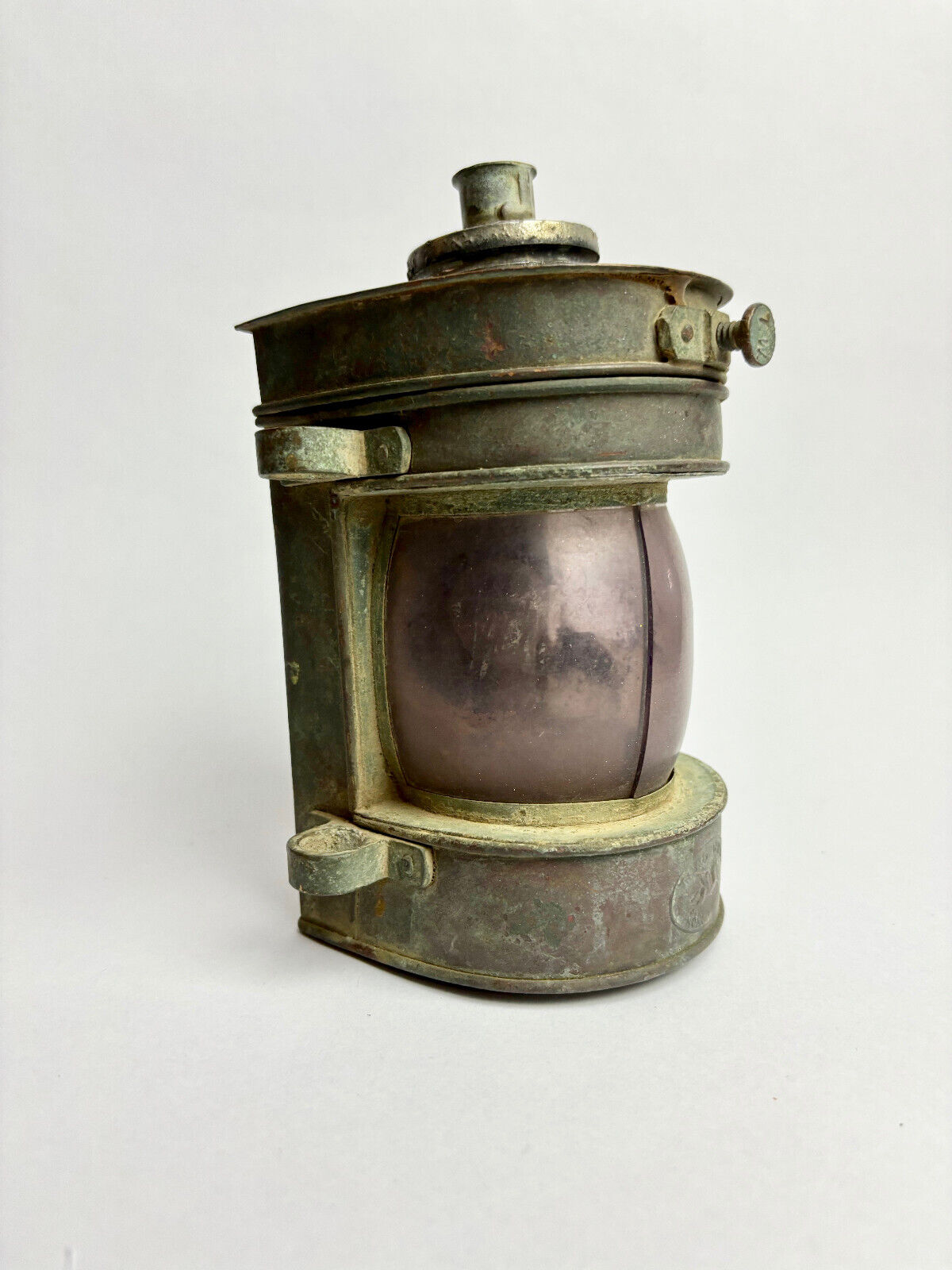 Hong Kong ship’s masthead lamp, 20cm high