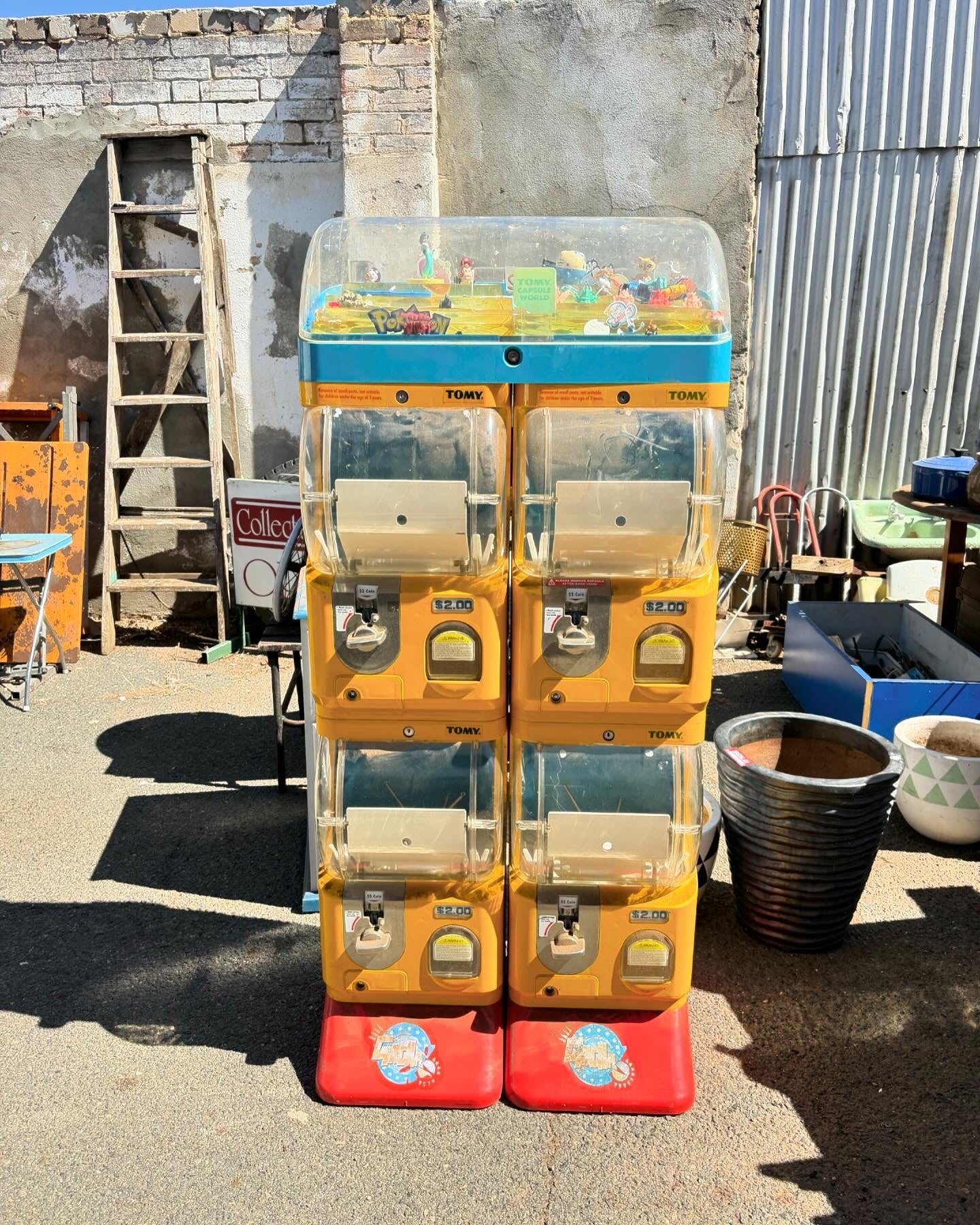 Vintage Tomy Pokémon Capsule Vending Machine (4-Stack, No Keys)