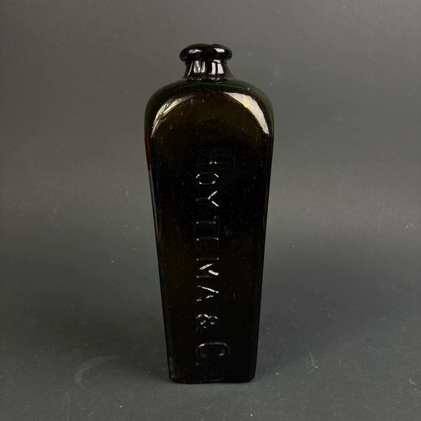 Vintage Hoytema & Co Black Glass Gin Bottle – 30cm – Australian Apothecary Spirit Bottle