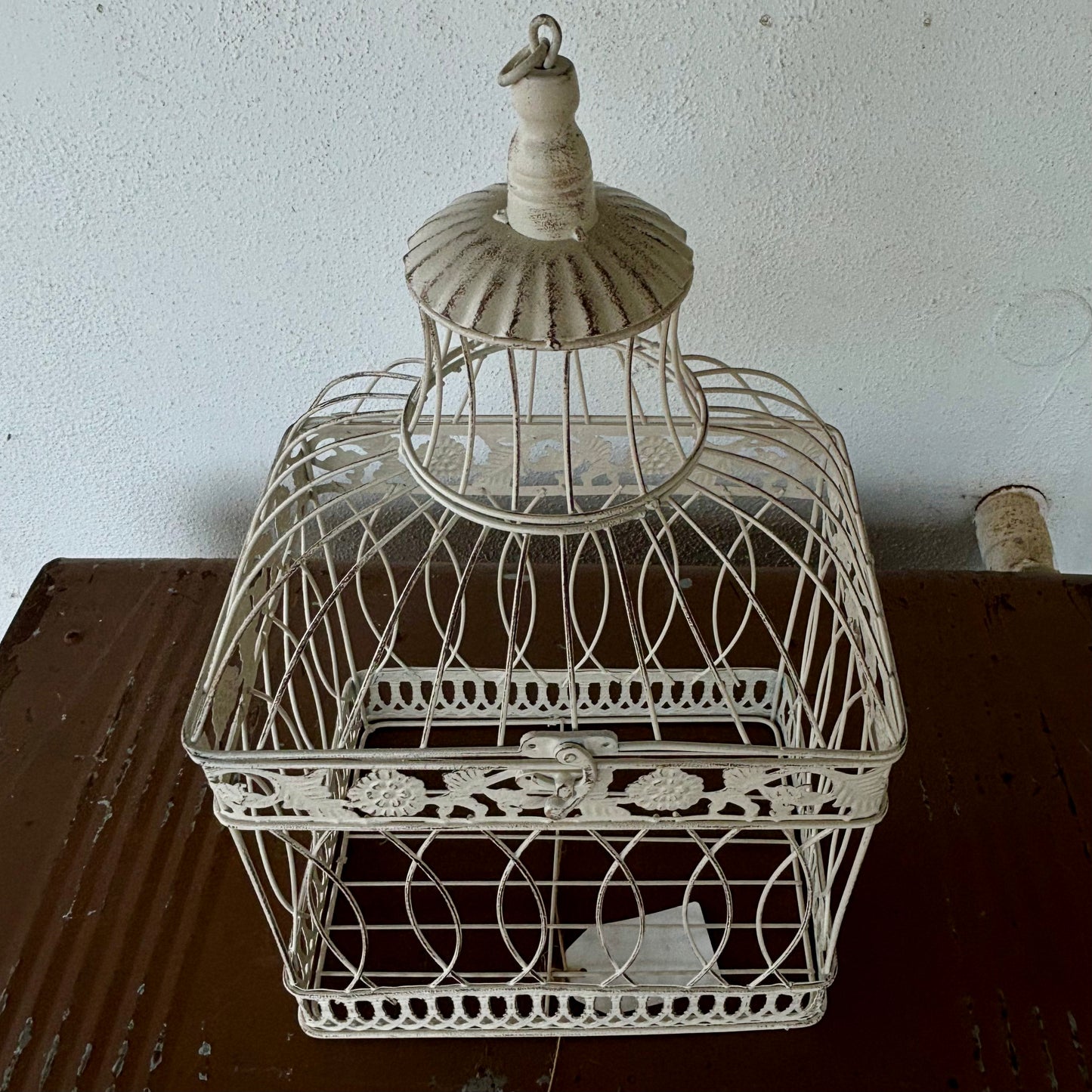 Reproduction Decorative Metal Bird Cage – Distressed Antique White