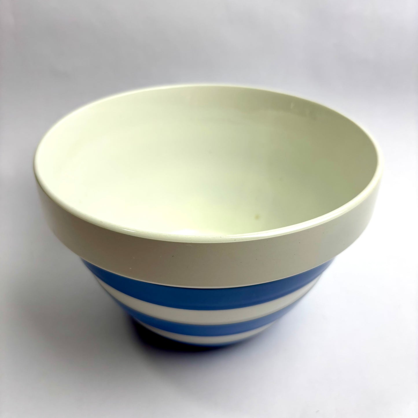 Cornishware Mixing Bowl 19 cm – Pre-1967 T.G. Green England