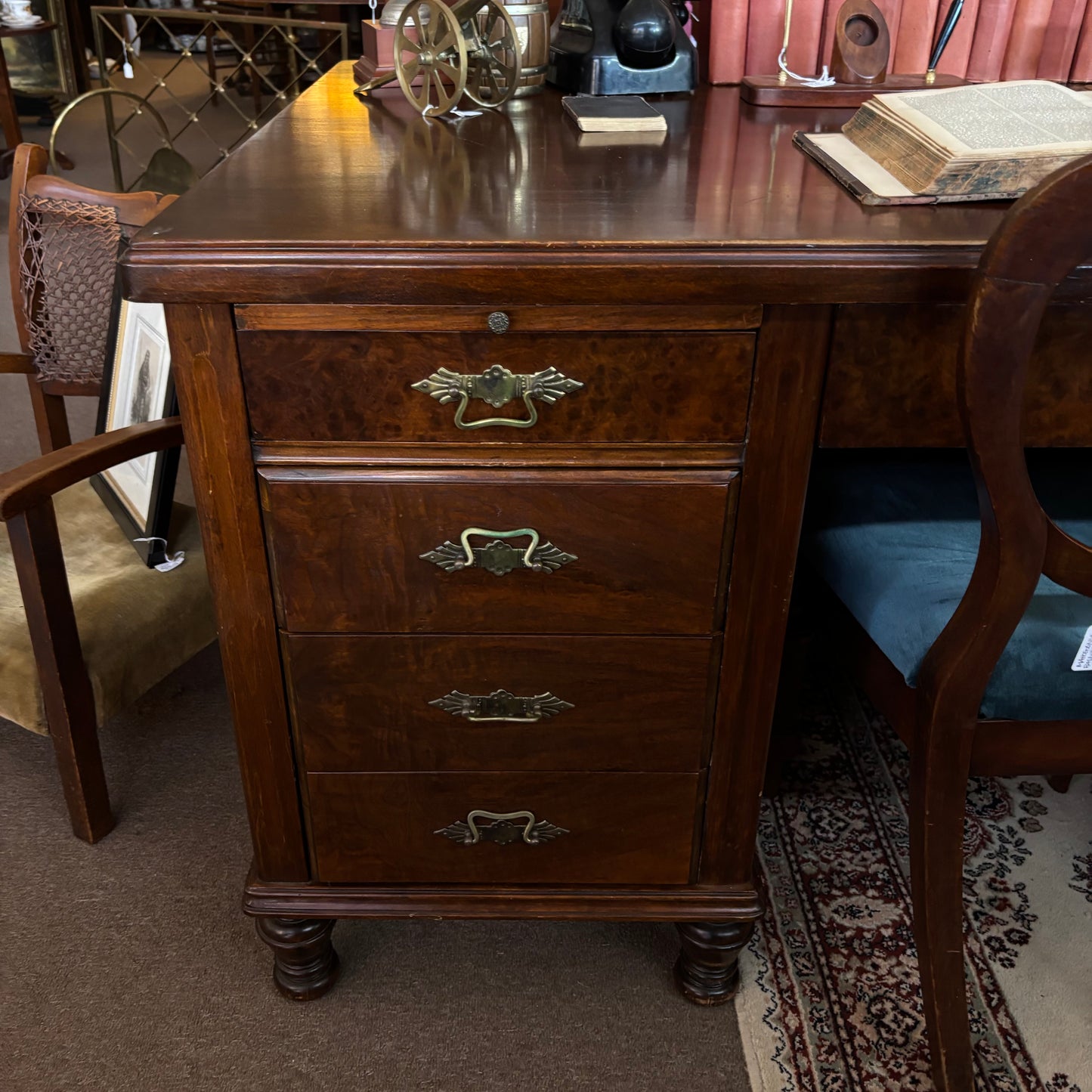 Walnut & Figured Walnut Pedestal Desk with Brass Handles & Pull-Out Slides