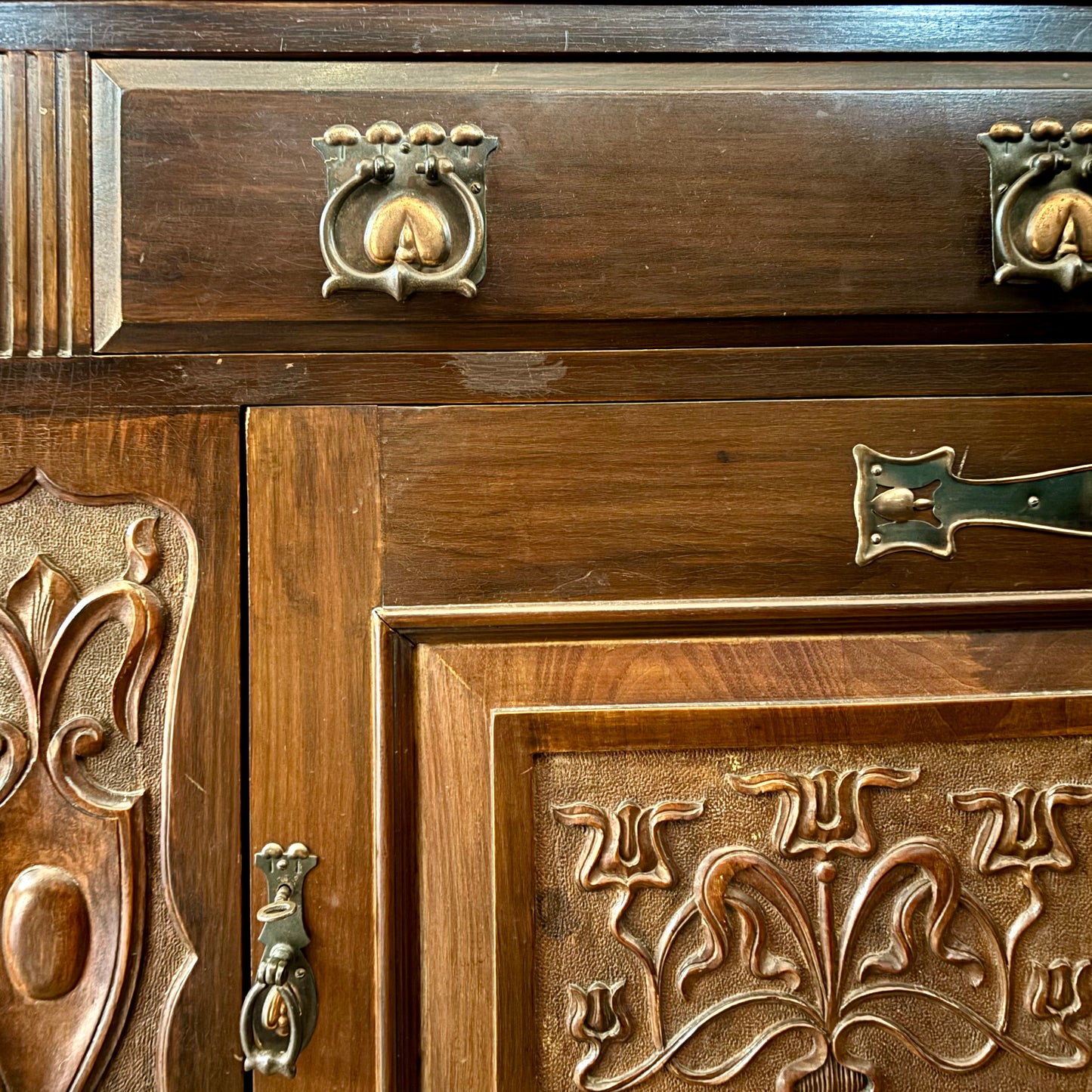 Edwardian Oak Sideboard in the Art Nouveau Style, c.1905