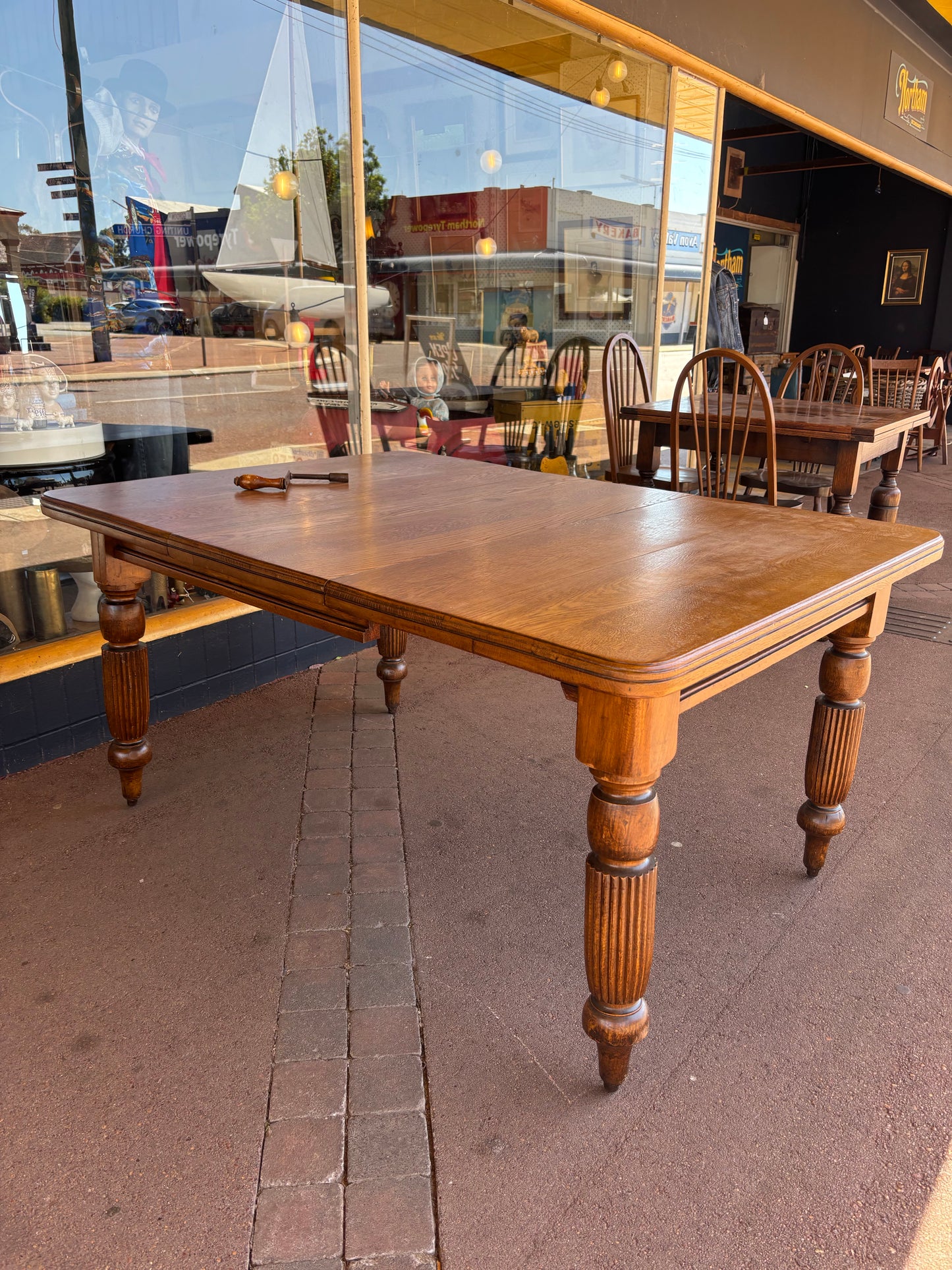 Victorian oak extension dining table