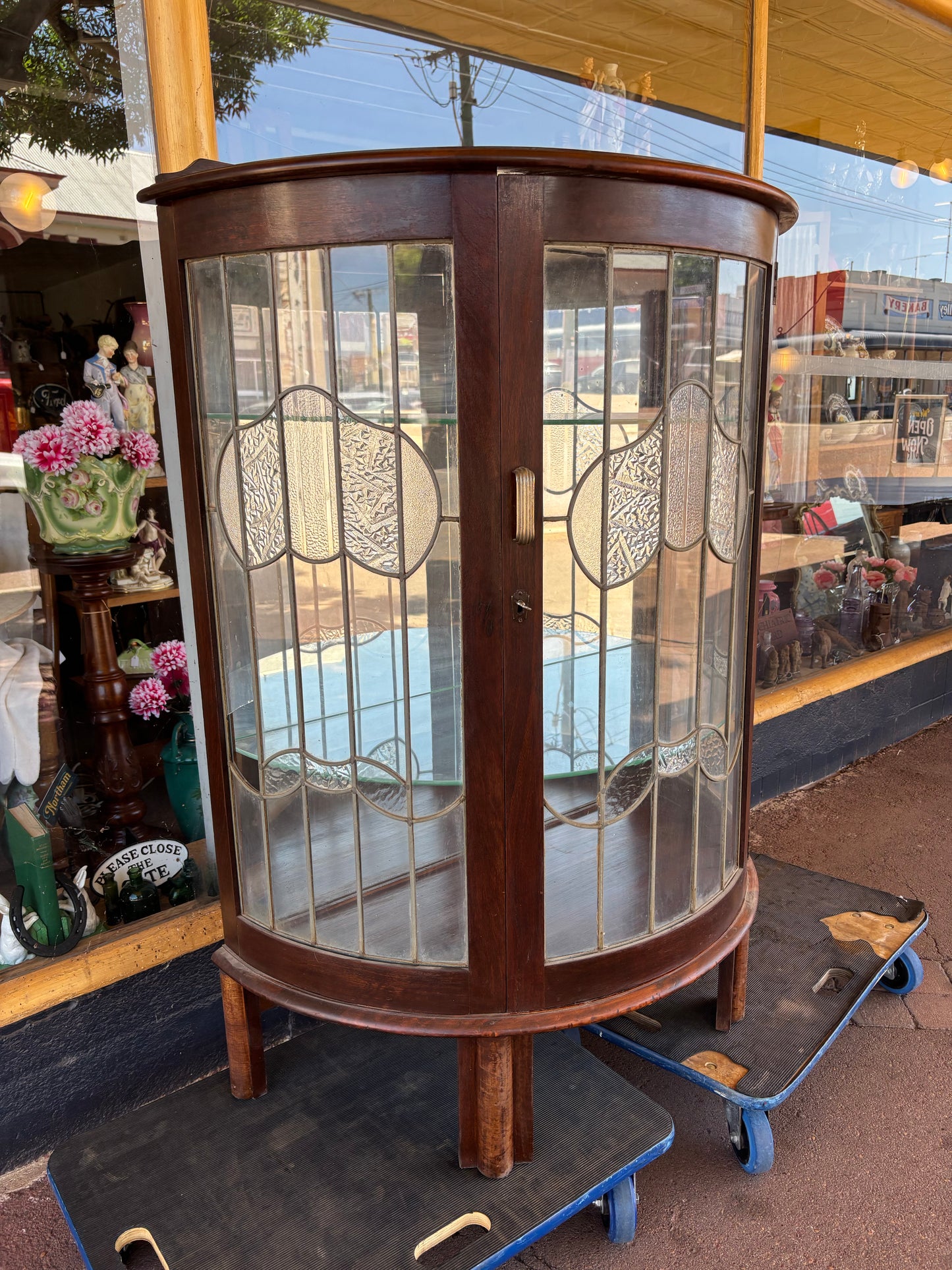 Restorable Art Deco leadlight display case