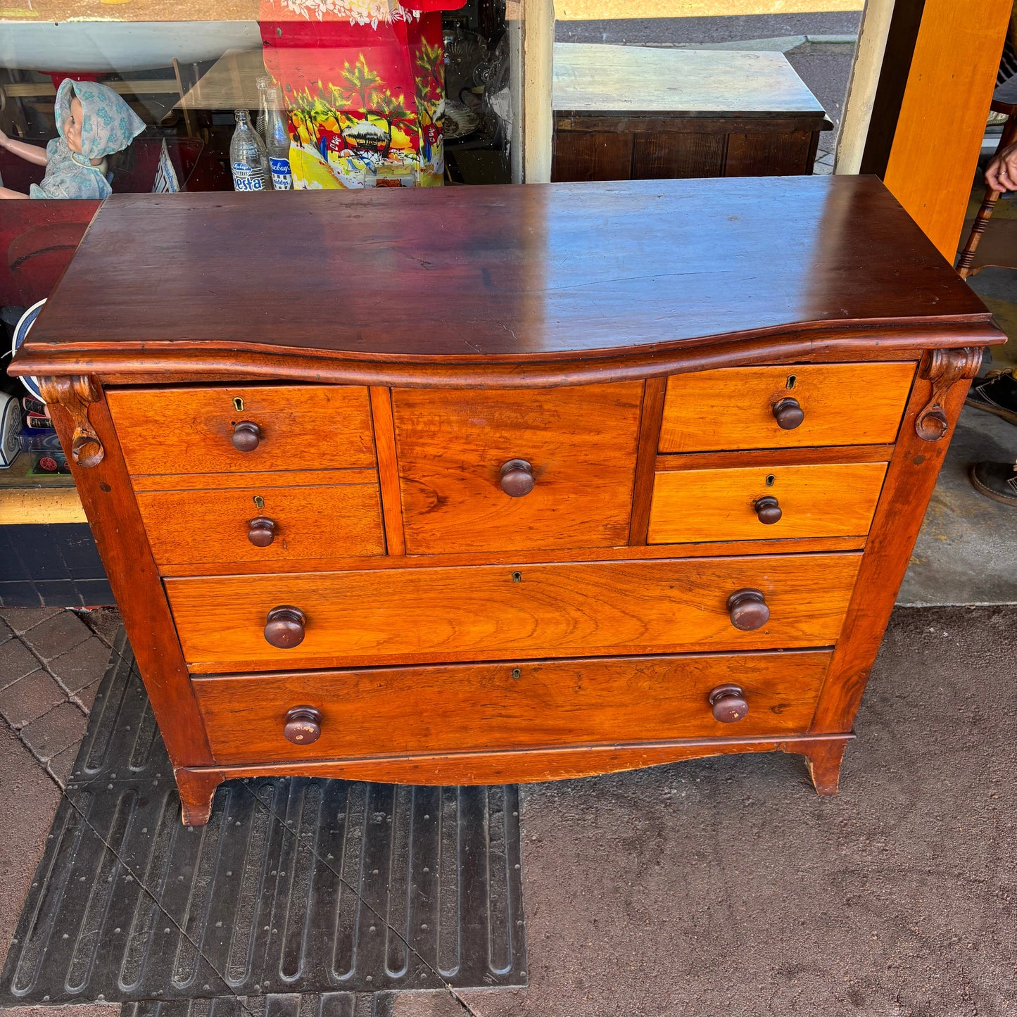 Antique Victorian mahogany chest of drawers