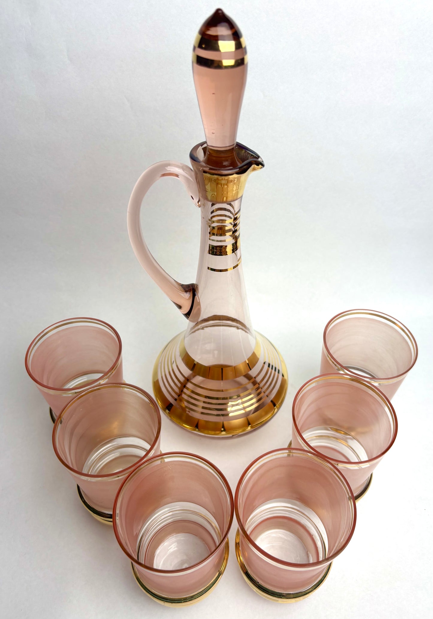 Retro pink and gold drinks set