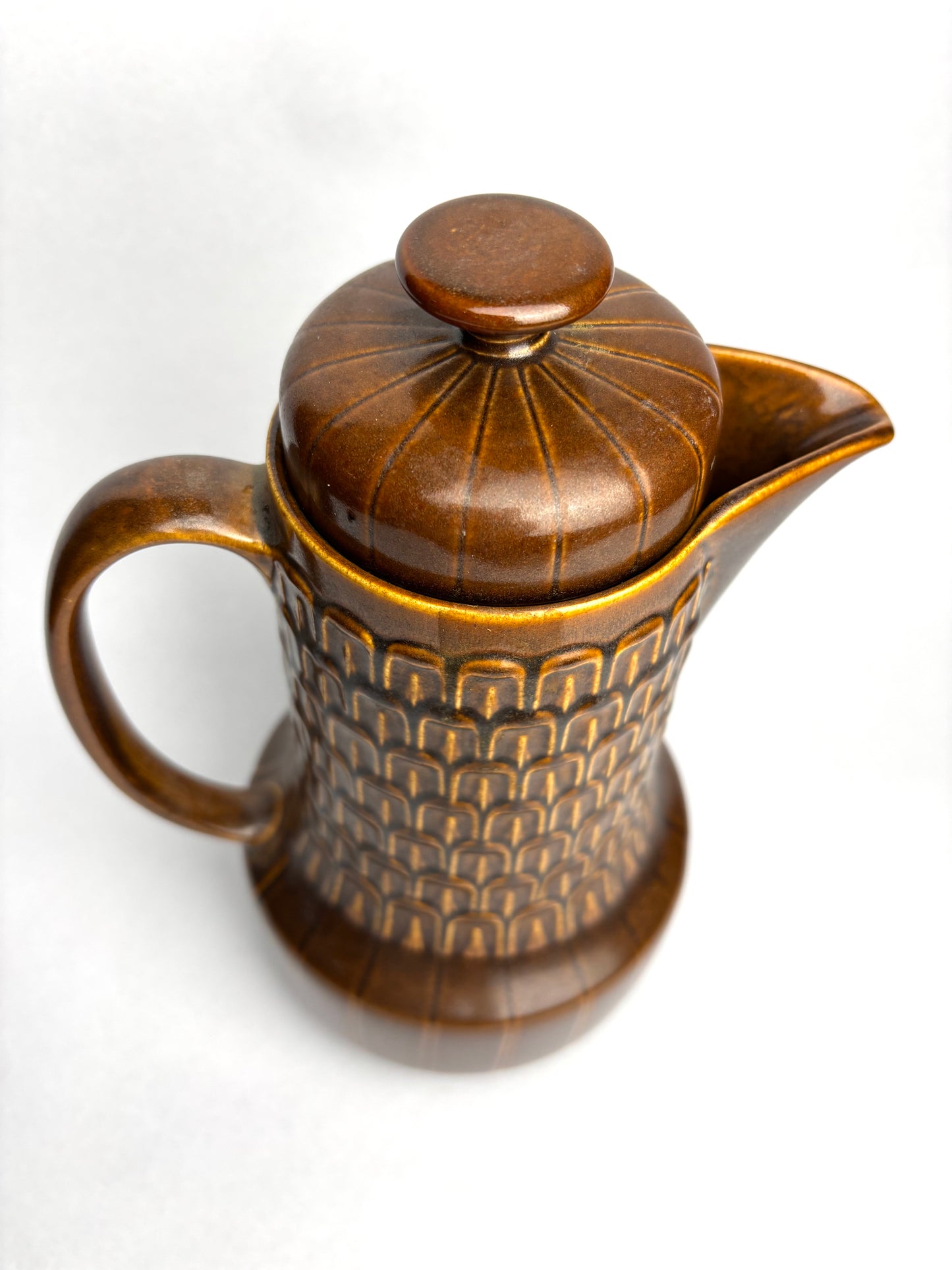 1960s Wedgwood Pennine coffee jug and six mugs