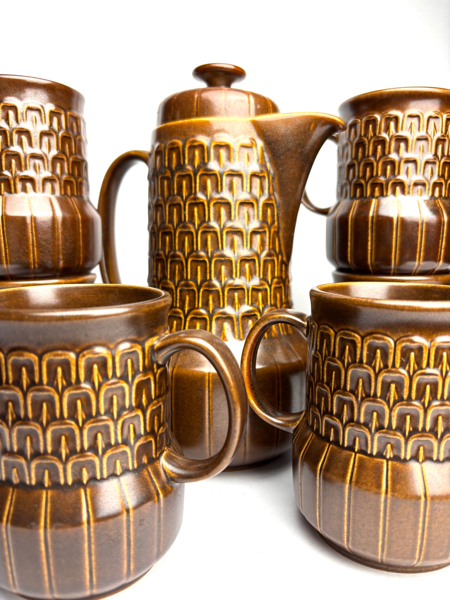 1960s Wedgwood Pennine coffee jug and six mugs