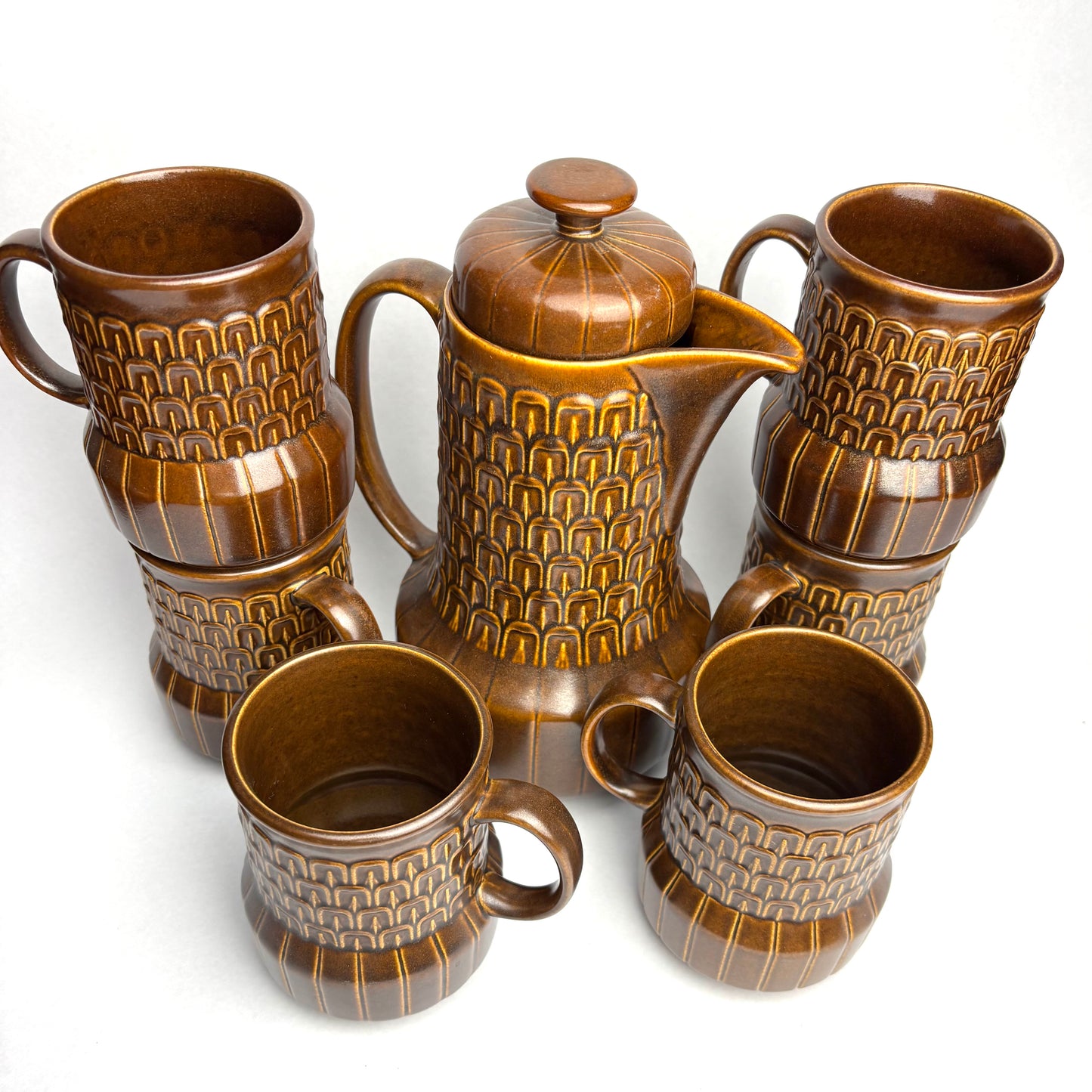 1960s Wedgwood Pennine coffee jug and six mugs