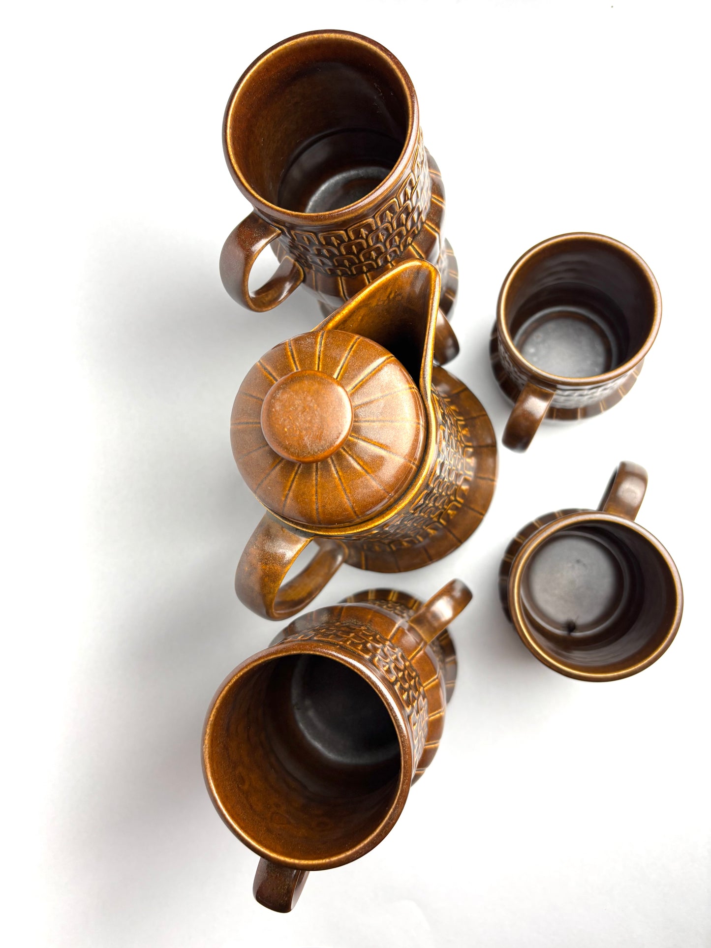 1960s Wedgwood Pennine coffee jug and six mugs