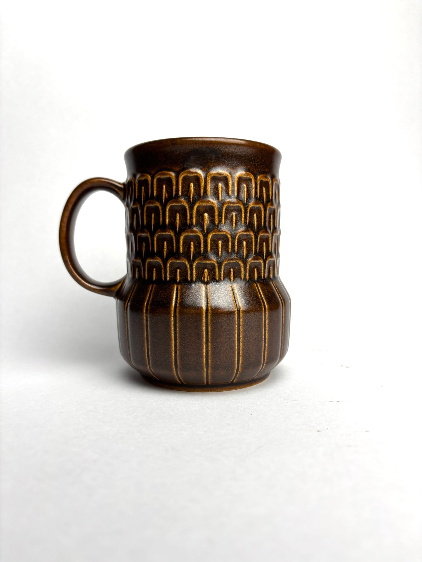1960s Wedgwood Pennine coffee jug and six mugs