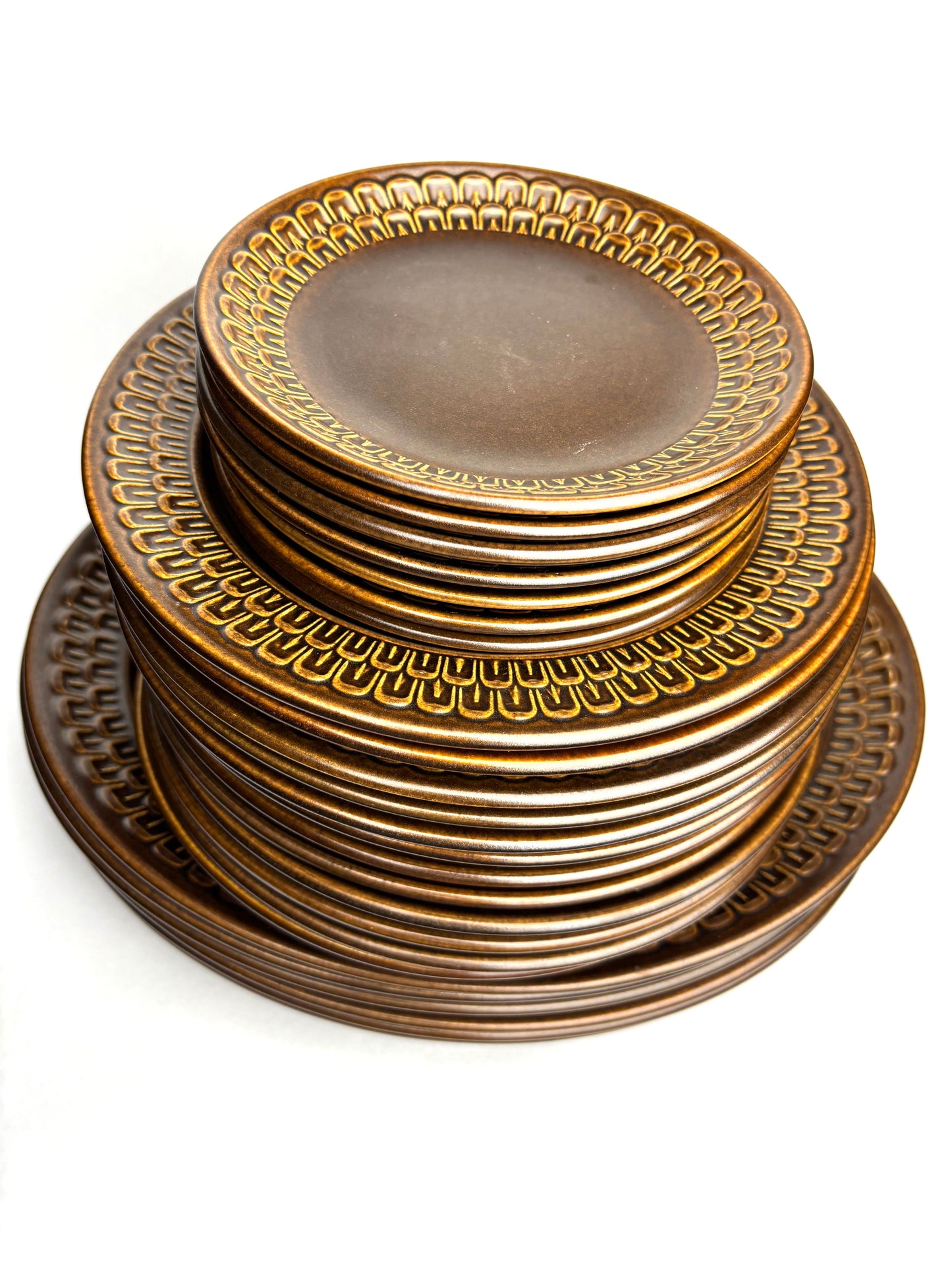 1960s Wedgwood Pennine plate set (25 pieces) in VGC