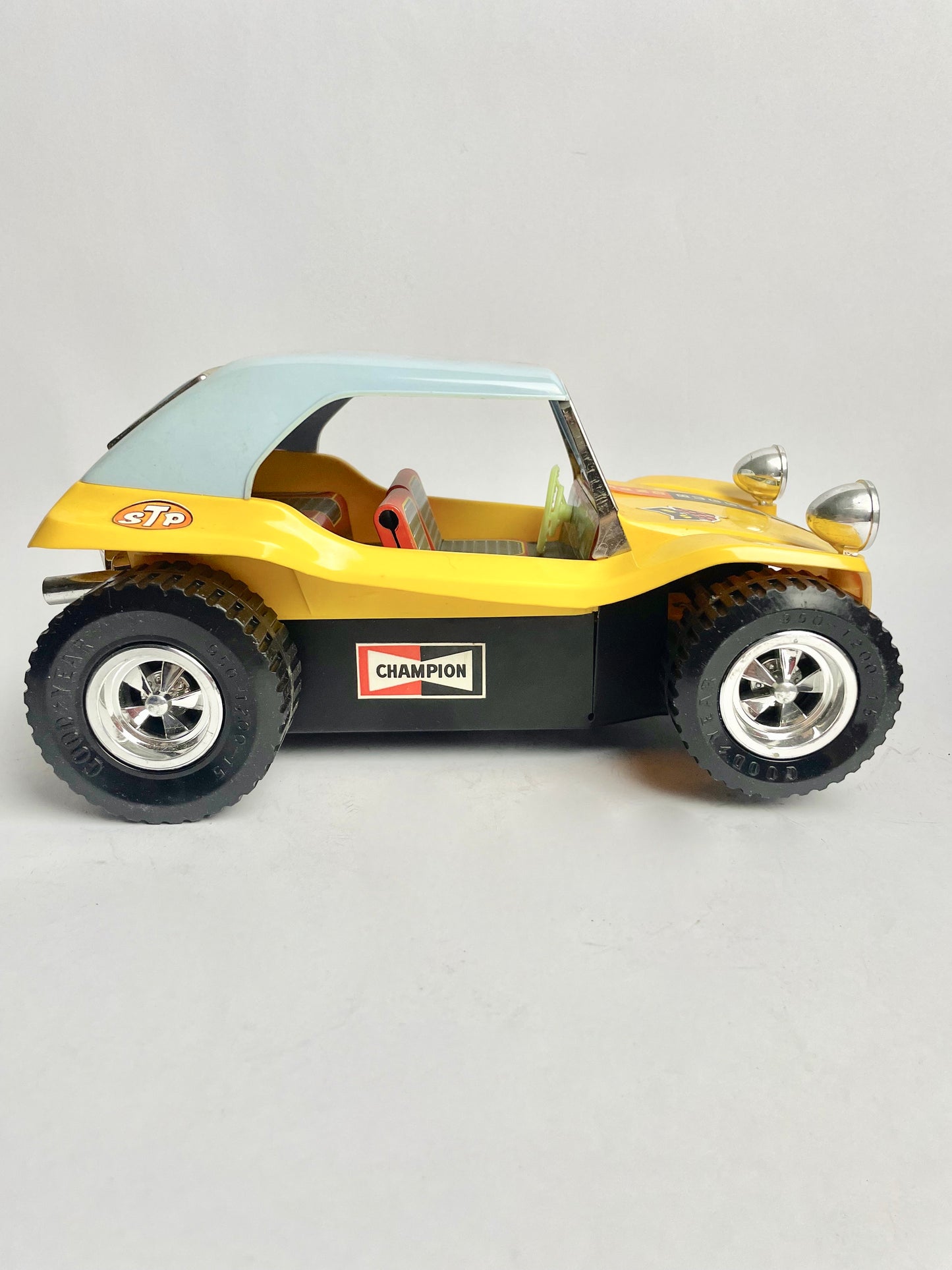 Vintage Taiyo P-562 Sand Buggy Battery Operated
