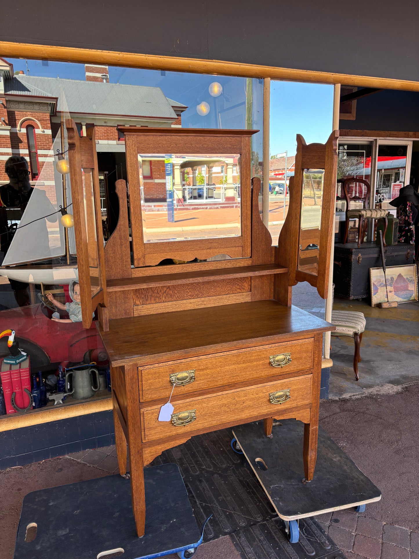 Edwardian oak dressing table