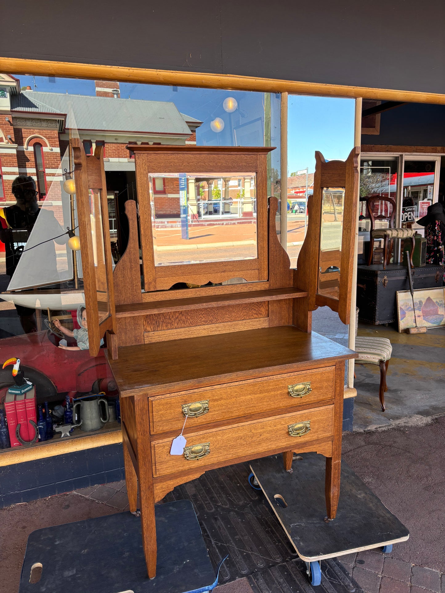 Edwardian oak dressing table