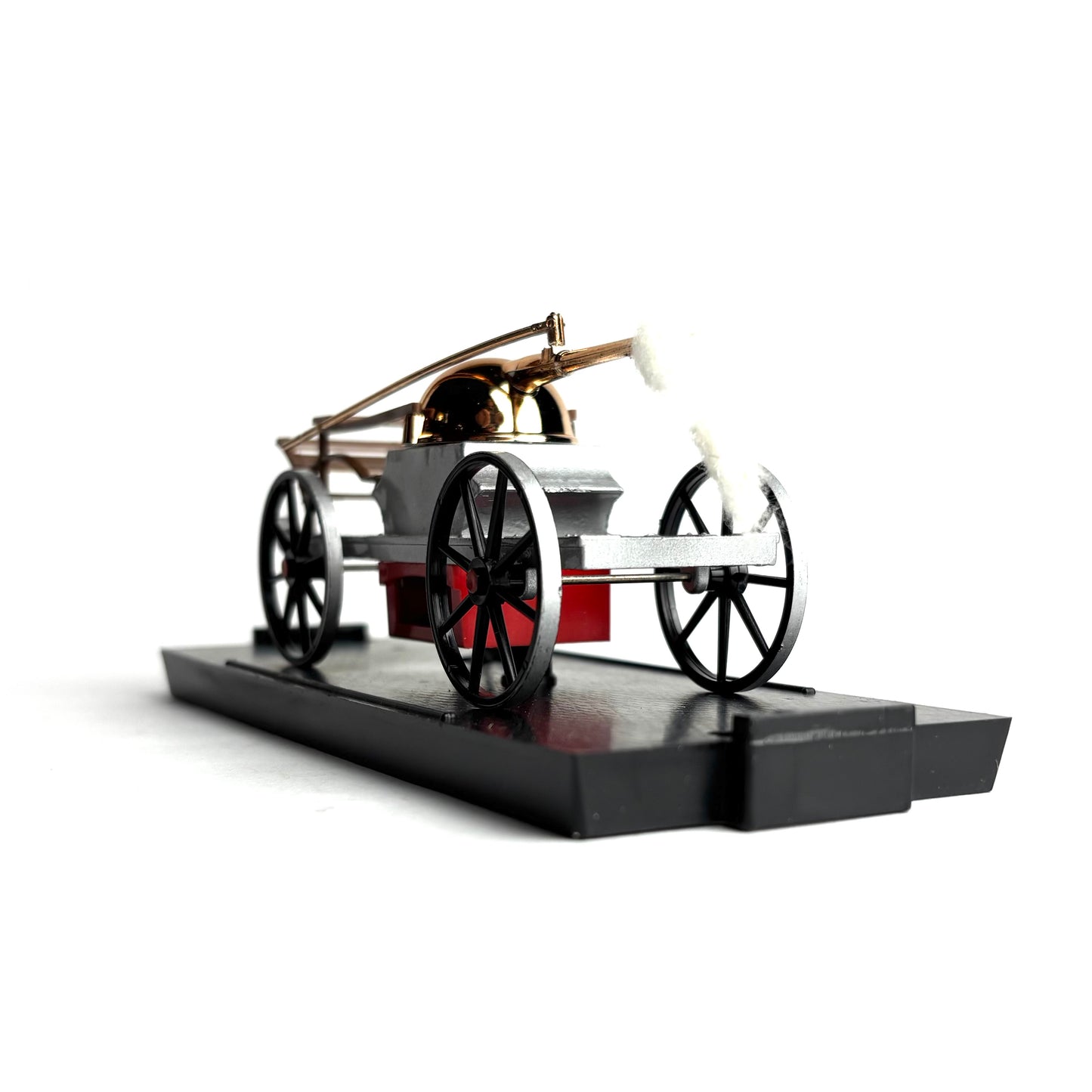 Old Fire Engine model from 1680 by Brumm