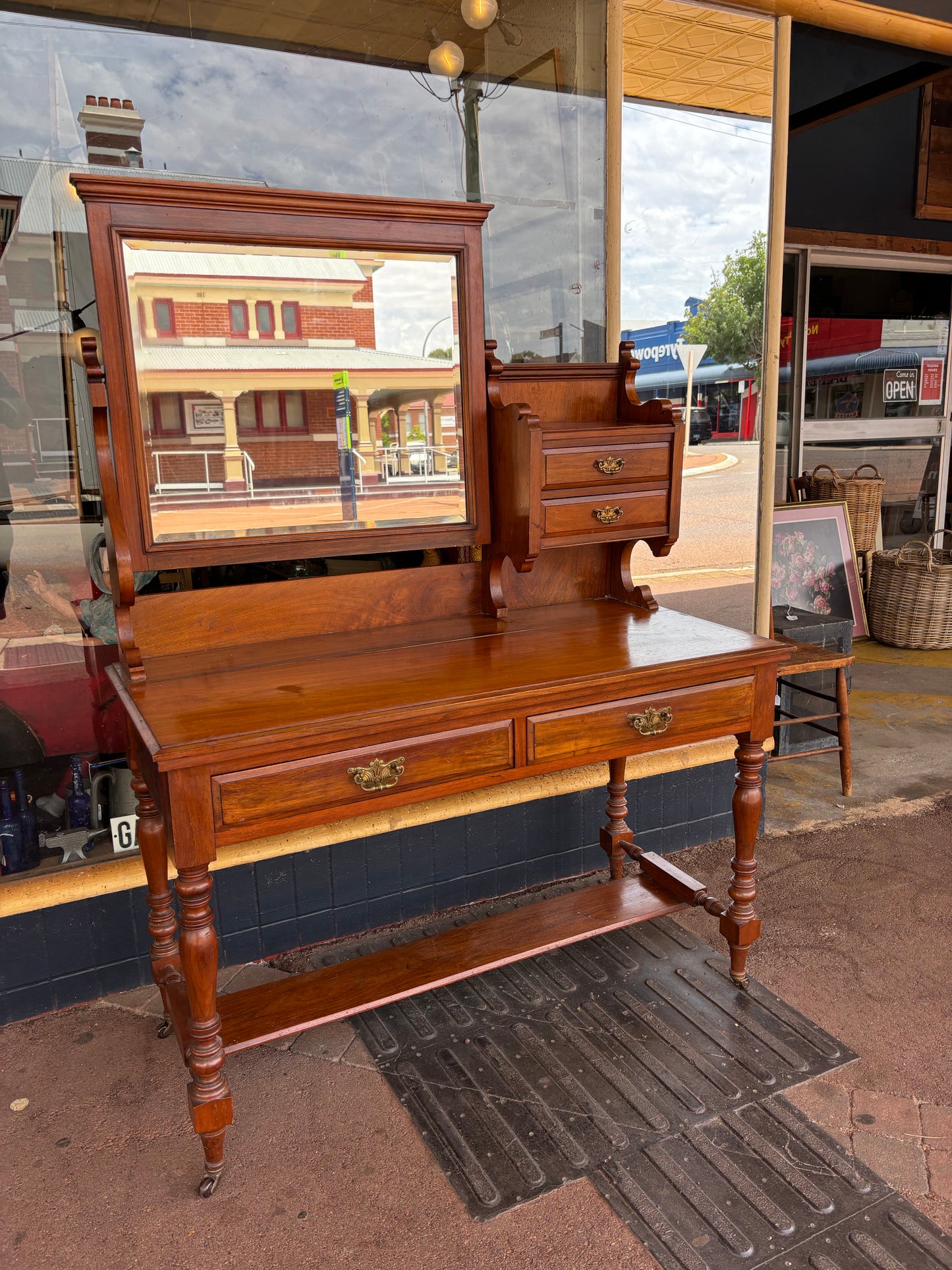 Victorian walnut dressing table
