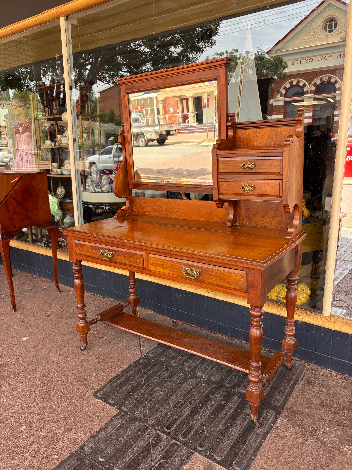 Victorian walnut dressing table