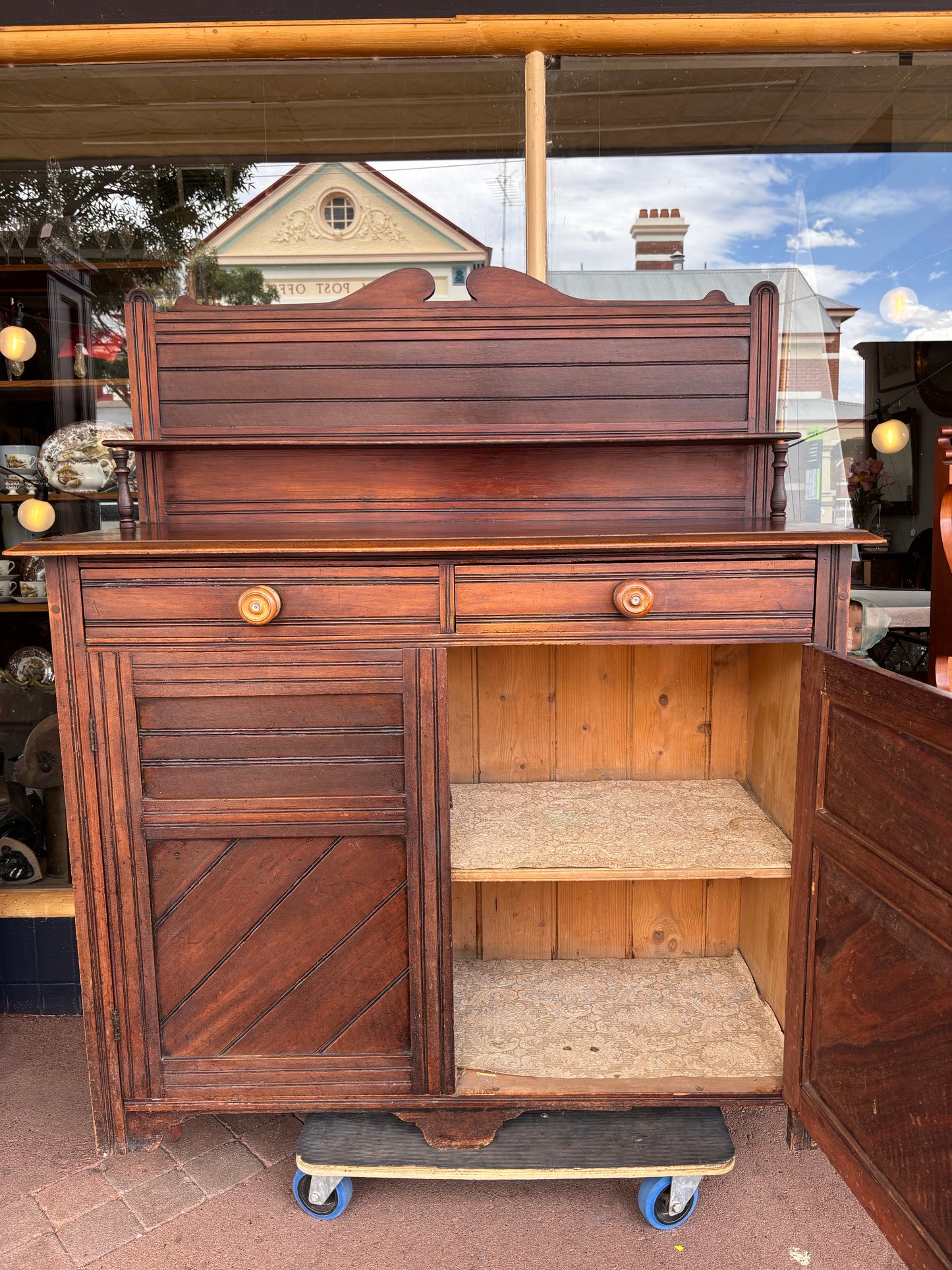 Early Victorian mahogany chiffonier