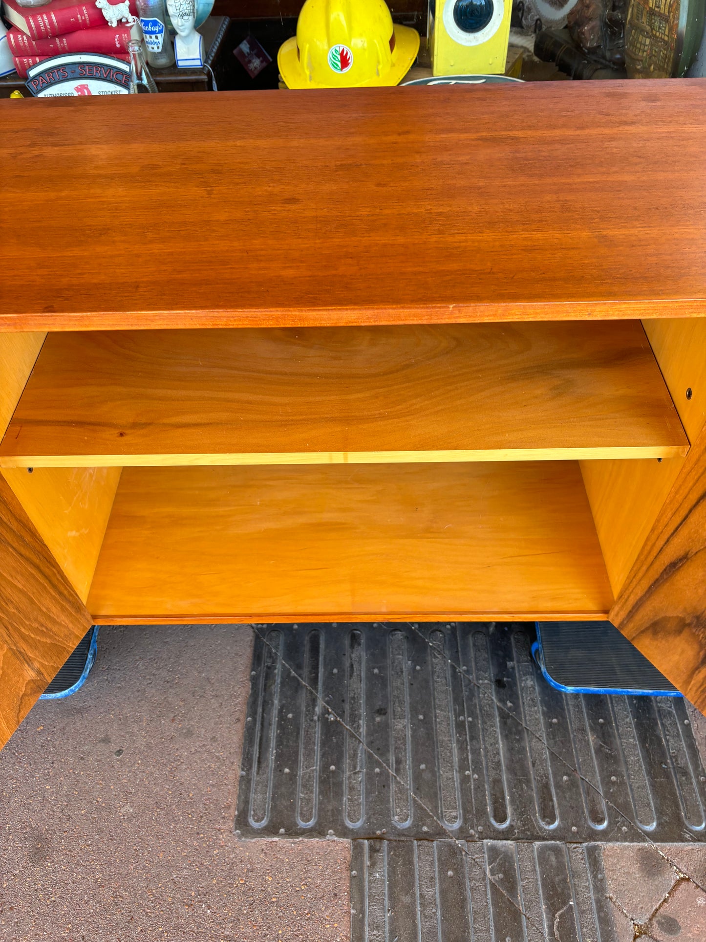 Extra large Chiswell sideboard