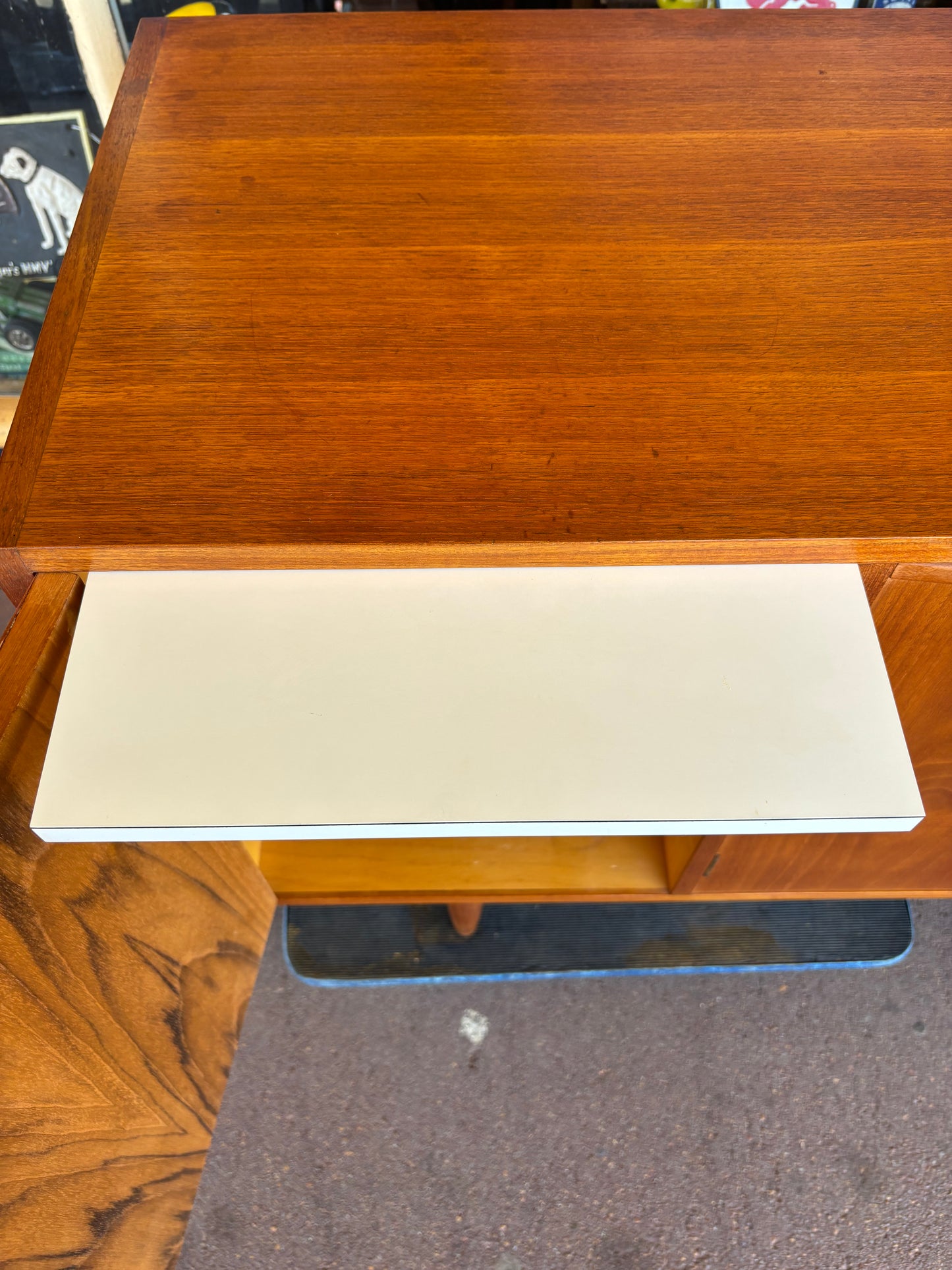 Extra large Chiswell sideboard