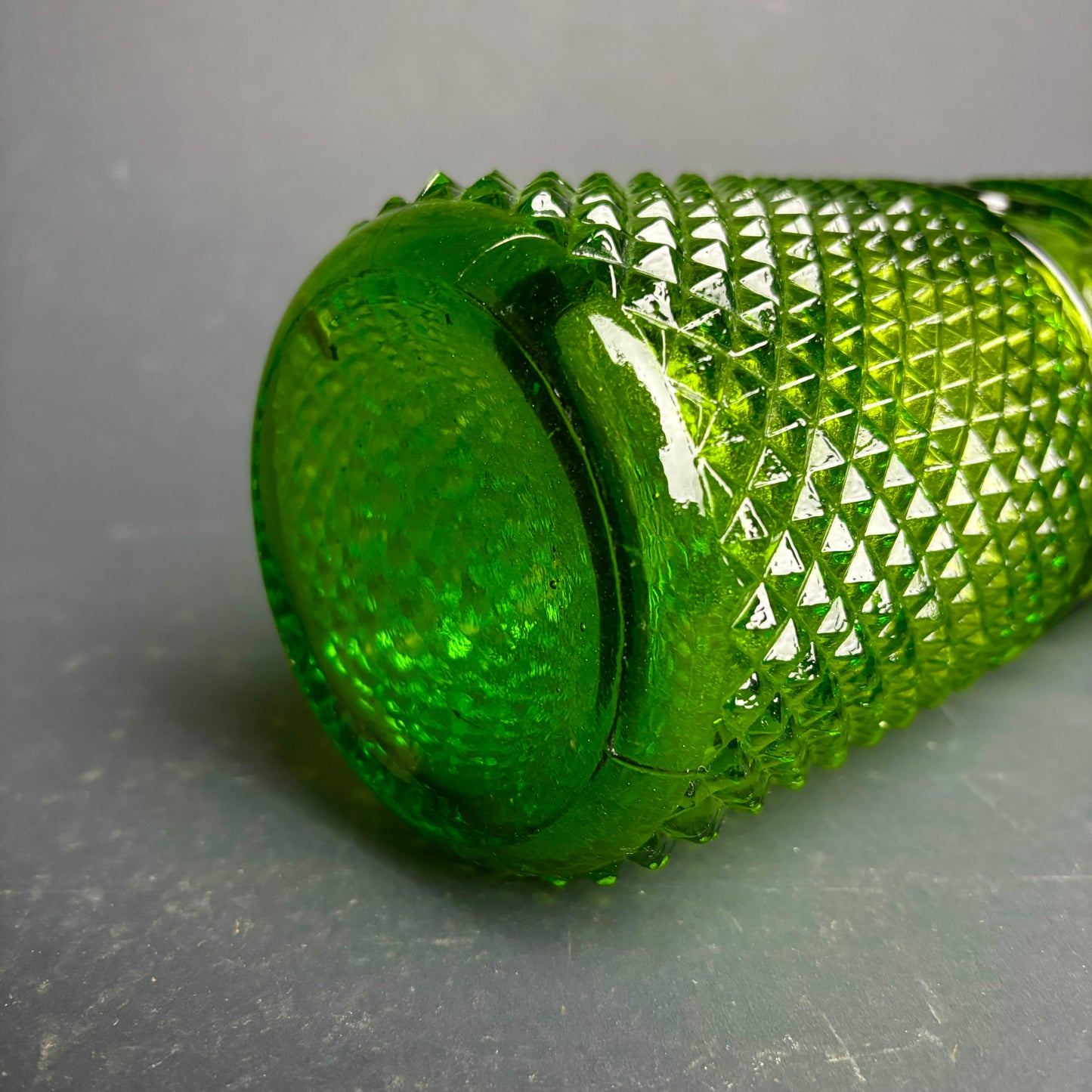 Vintage Green Empoli Style Glass Decanter with Stopper – Diamond Point & Wave Band