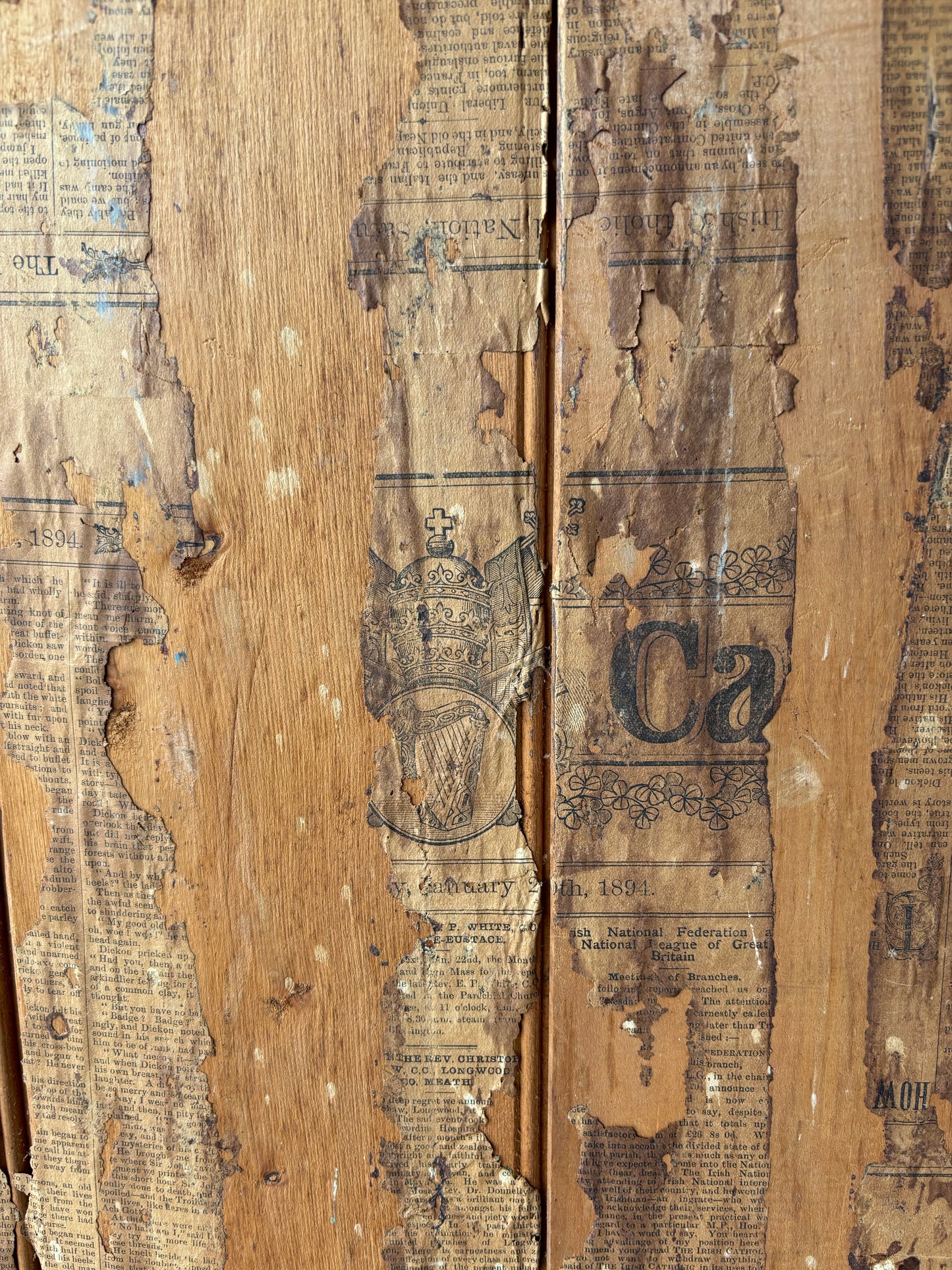 Colonial pine chest of drawers