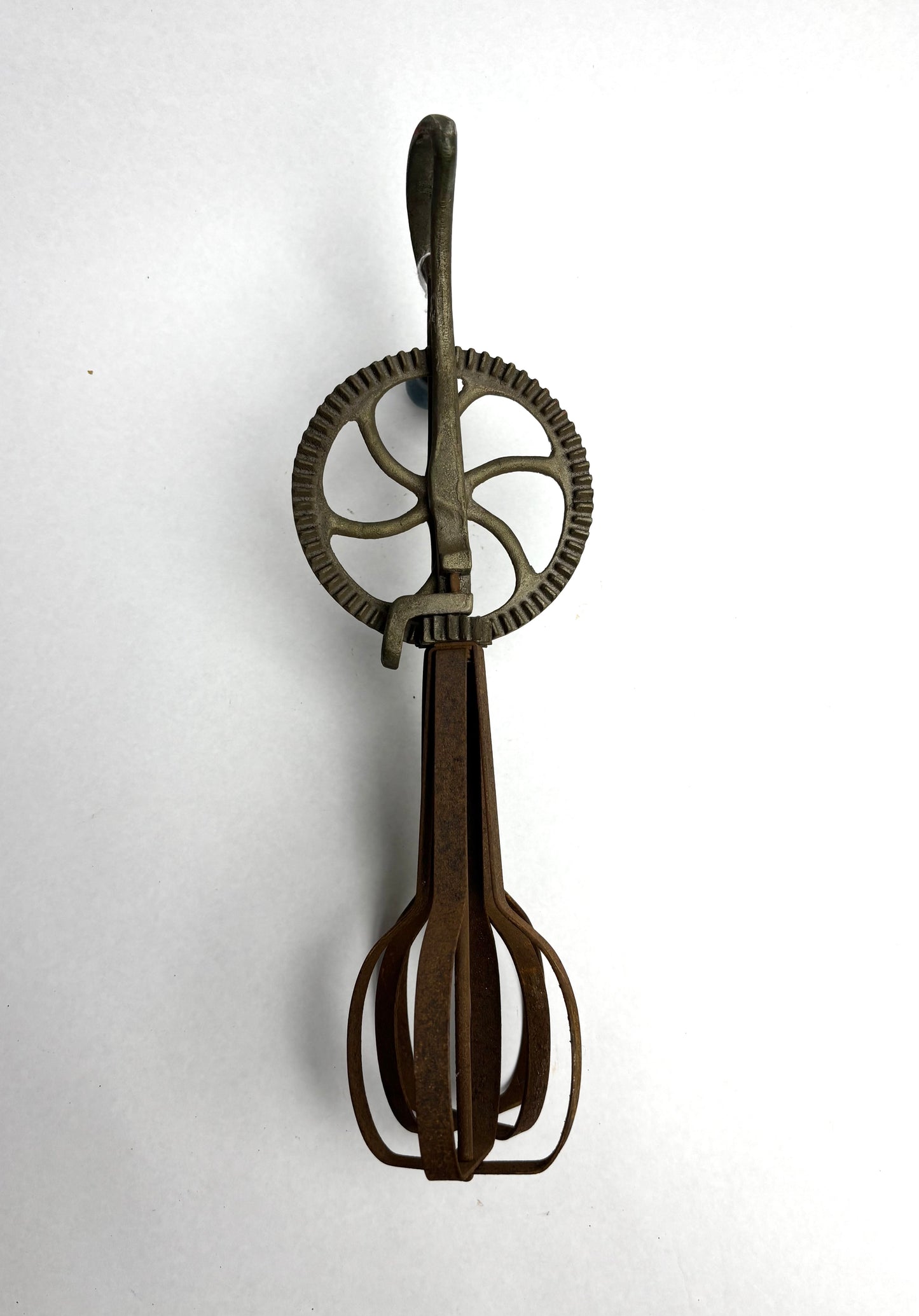 Vintage Handheld Egg Beater